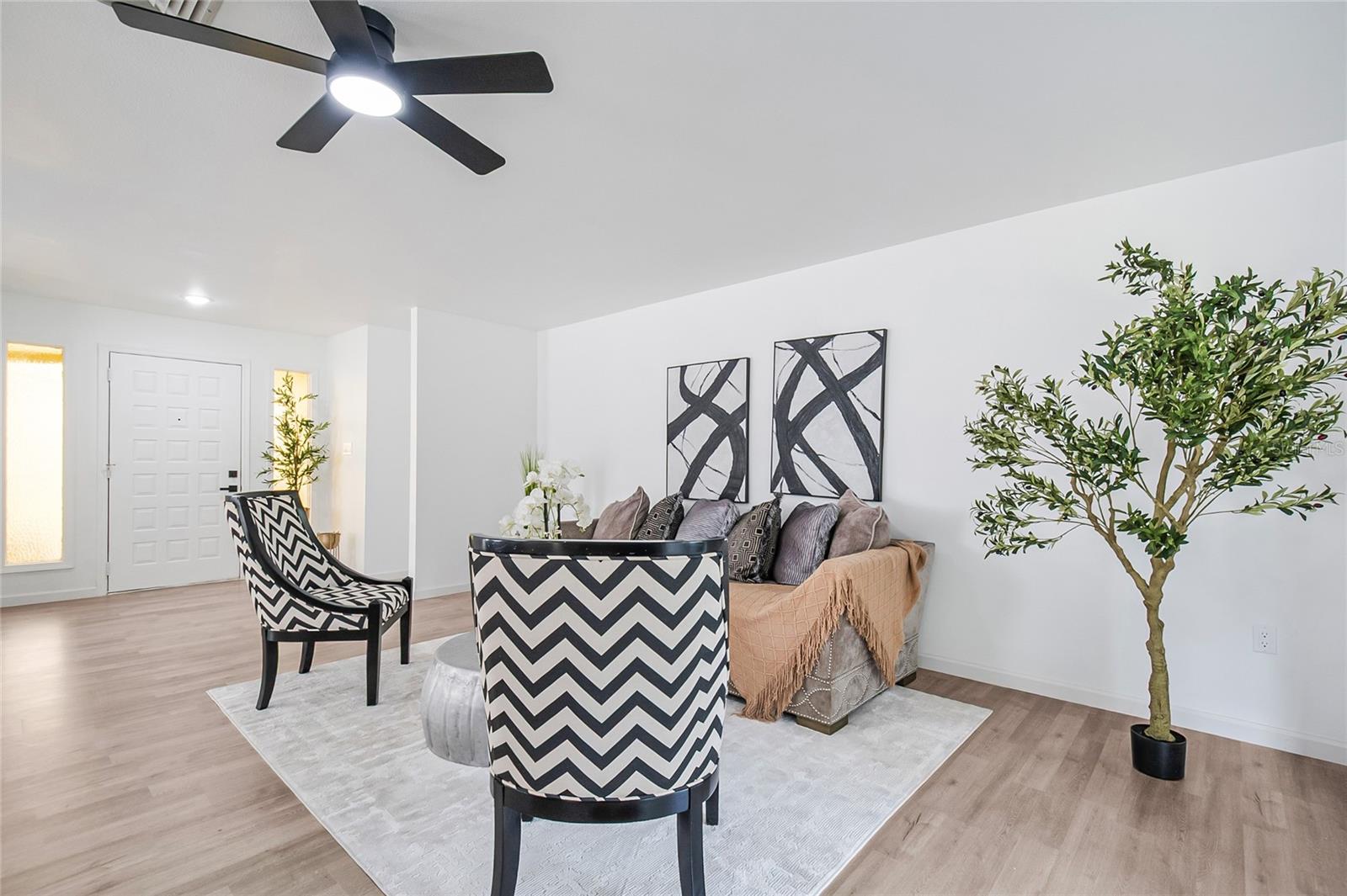 Image 25 of 42 For 10 Sandalwood Drive