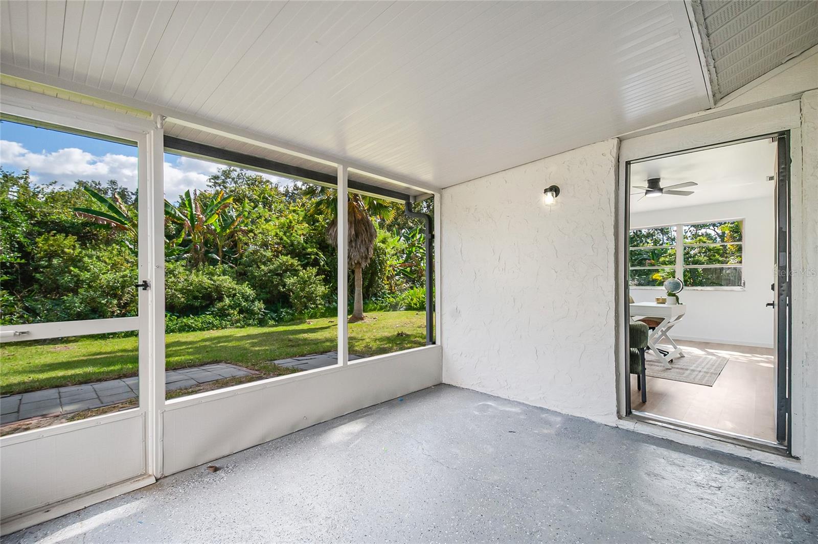 Image 31 of 42 For 10 Sandalwood Drive