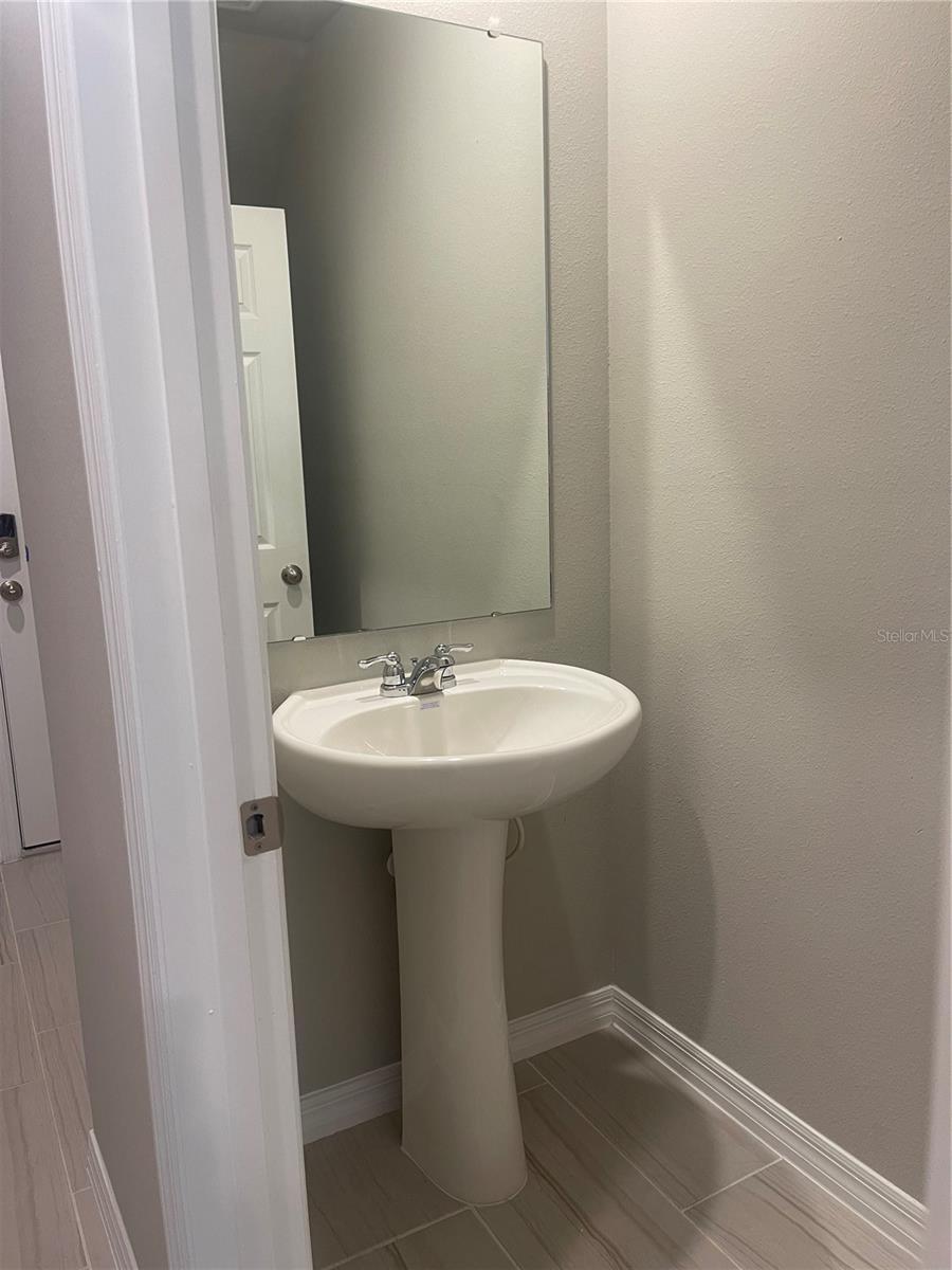 Image 5 of 29 For 452 Legacy Loop