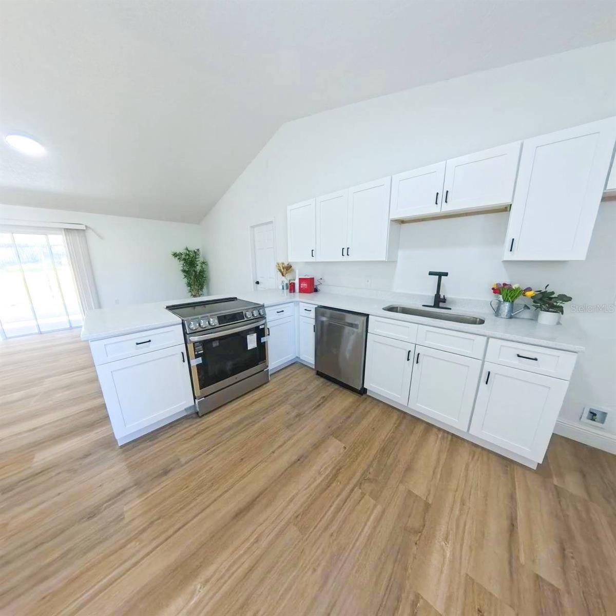 Image 11 of 46 For 4618 Miranda Circle