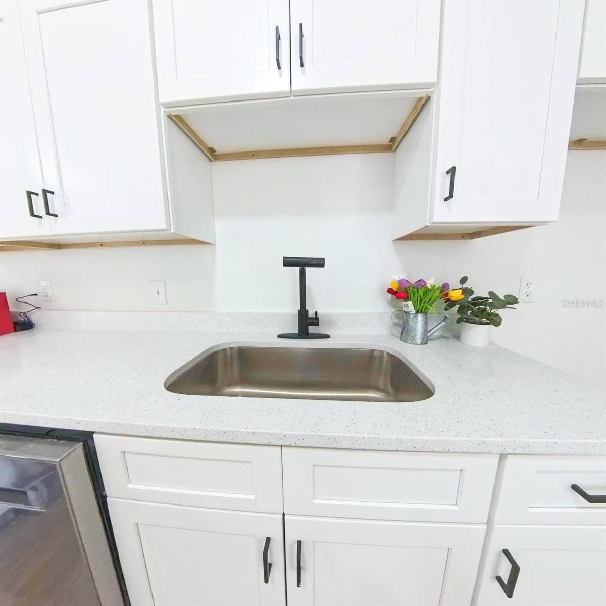 Image 12 of 46 For 4618 Miranda Circle