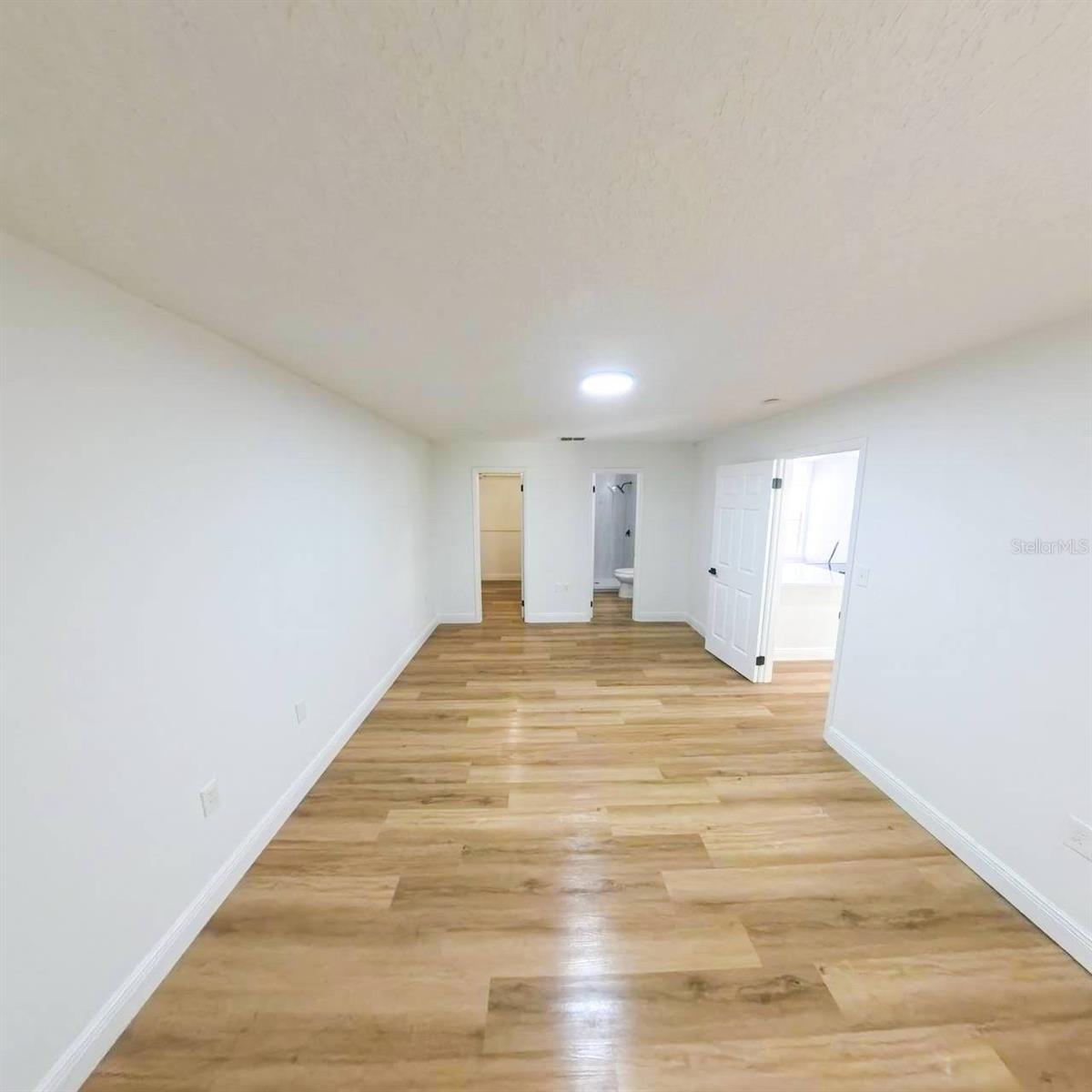 Image 20 of 46 For 4618 Miranda Circle