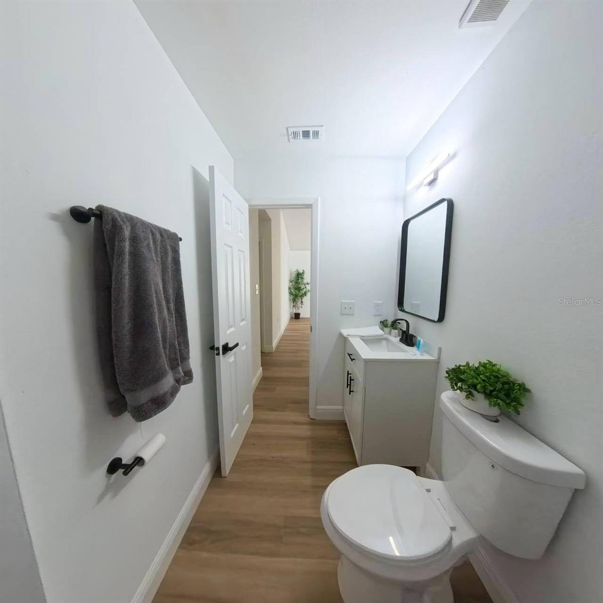 Image 30 of 46 For 4618 Miranda Circle