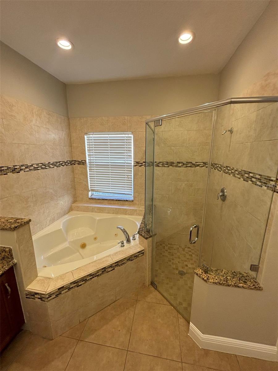 Image 24 of 32 For 3930 Port Sea Place