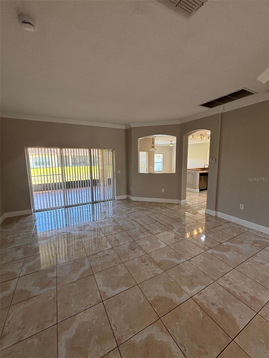 Image 4 of 32 For 3930 Port Sea Place