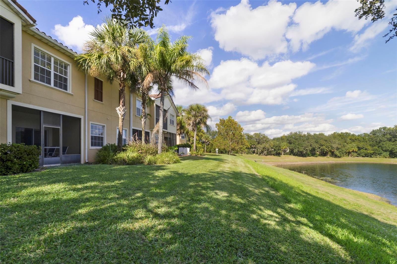 Image 37 of 51 For 2827 Oakwater Drive