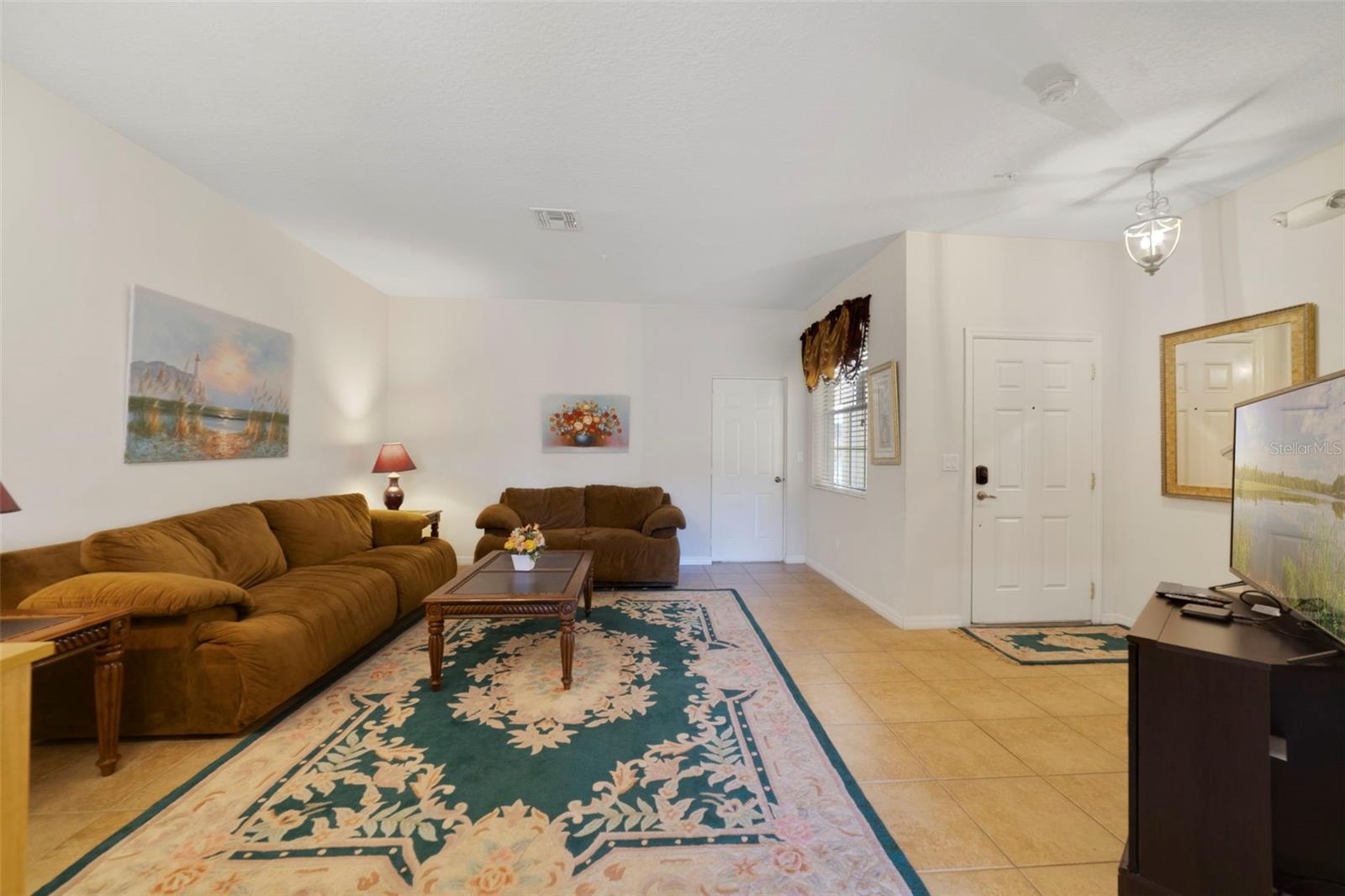 Image 5 of 51 For 2827 Oakwater Drive