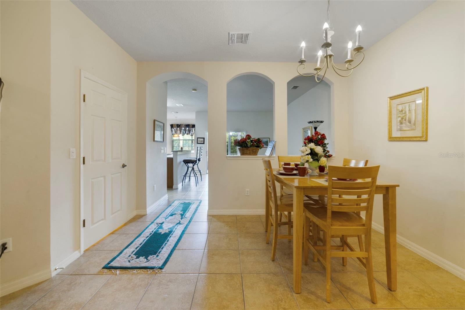 Image 8 of 51 For 2827 Oakwater Drive