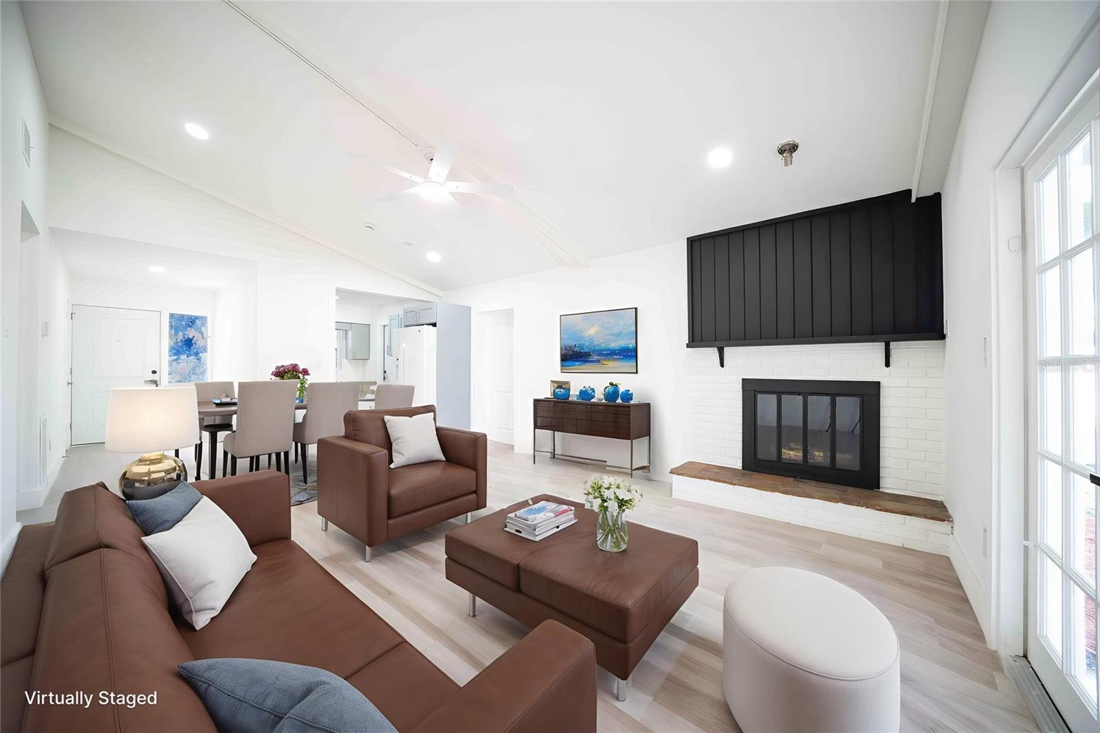 Image 11 of 37 For 851 76th Avenue N