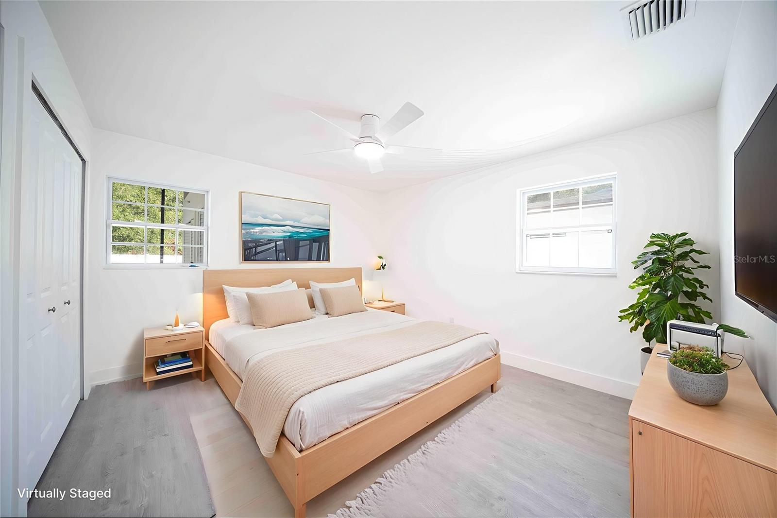 Image 16 of 37 For 851 76th Avenue N