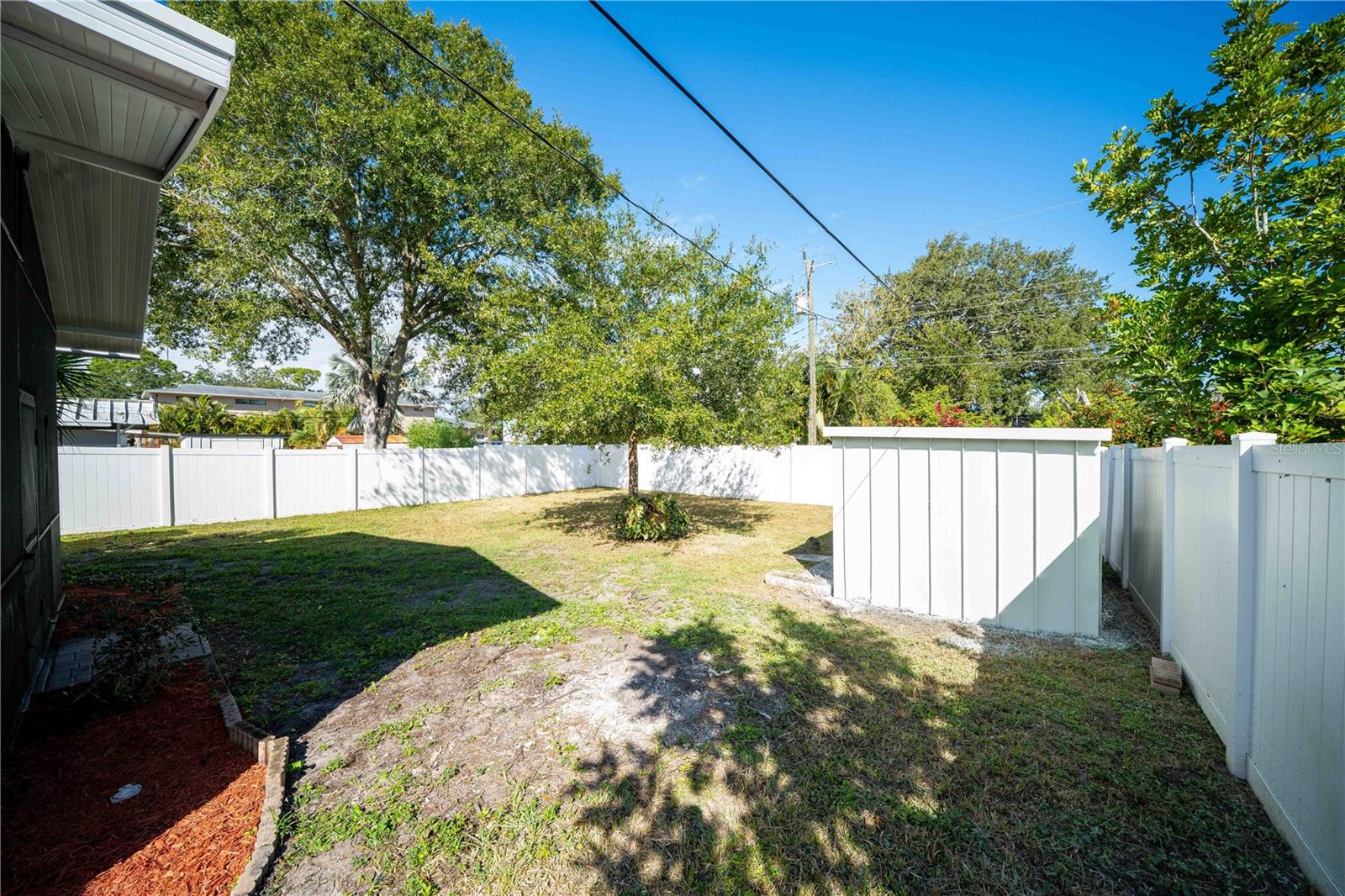 Image 34 of 37 For 851 76th Avenue N