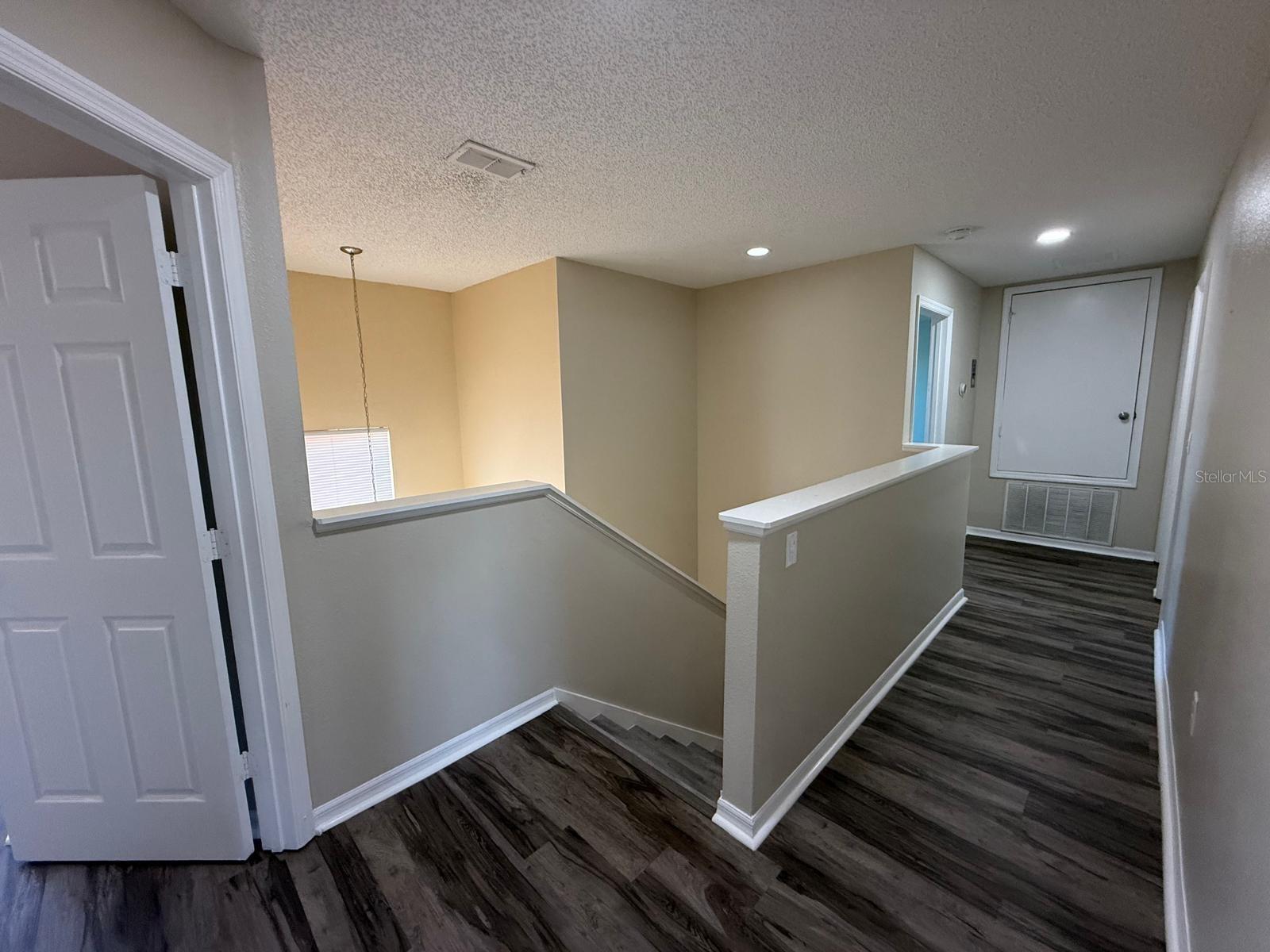 Image 12 of 23 For 716 Parrot Court