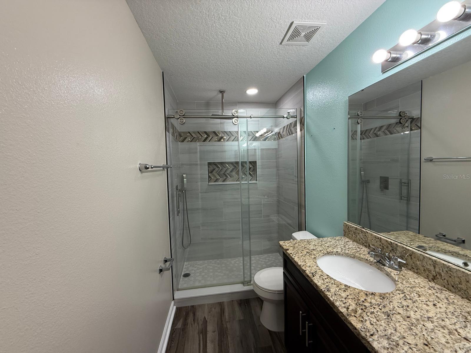 Image 14 of 23 For 716 Parrot Court