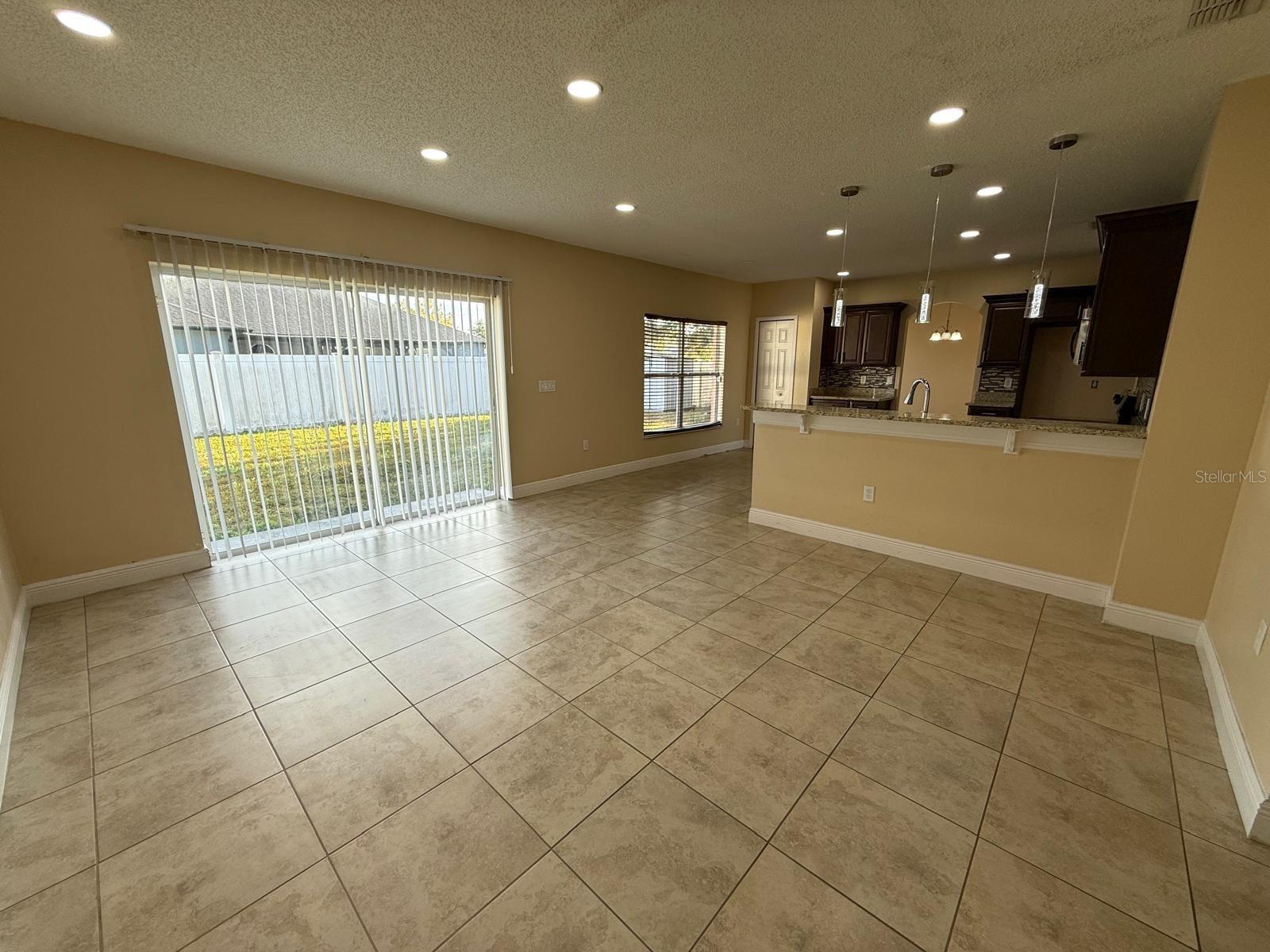 Image 5 of 23 For 716 Parrot Court