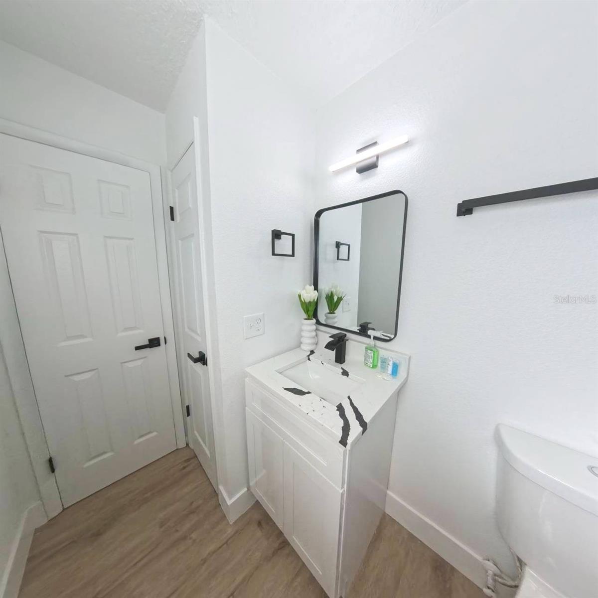 Image 23 of 64 For 905 Spring Creek Drive