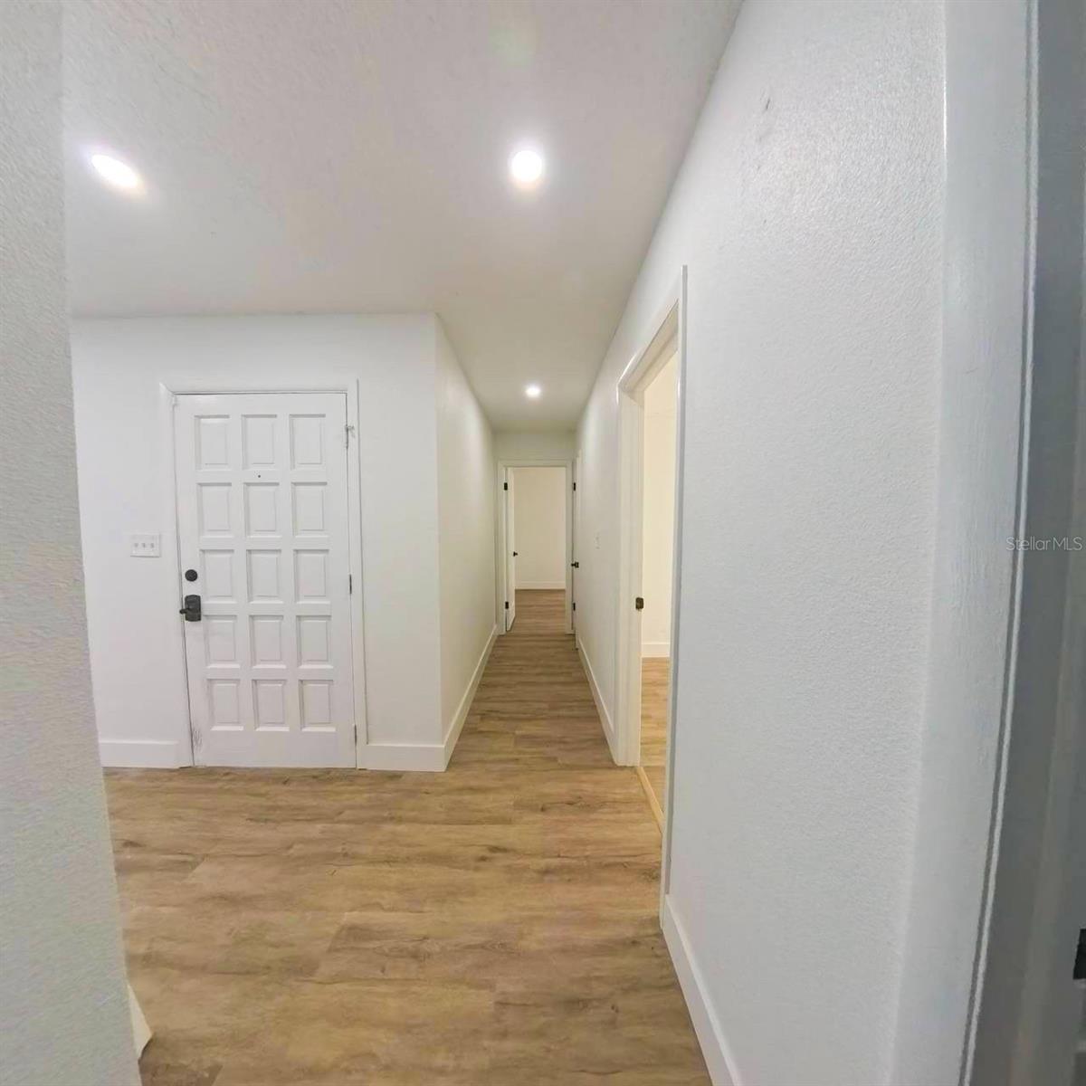 Image 9 of 64 For 905 Spring Creek Drive