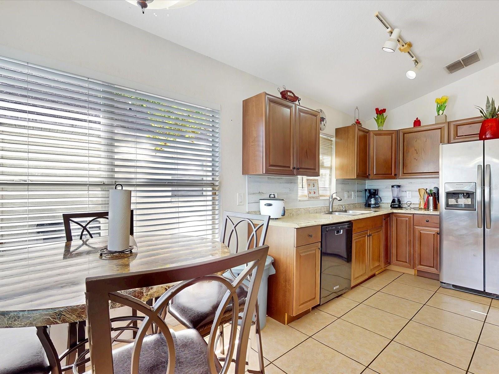 Image 14 of 45 For 529 Eagle Pointe N