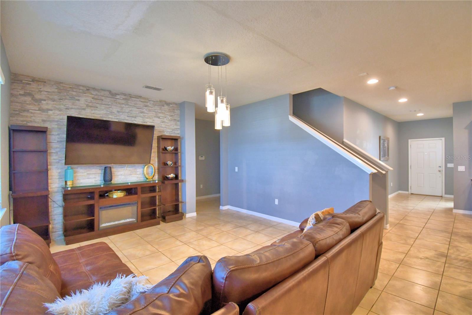 Image 2 of 21 For 8659 Rindge Road