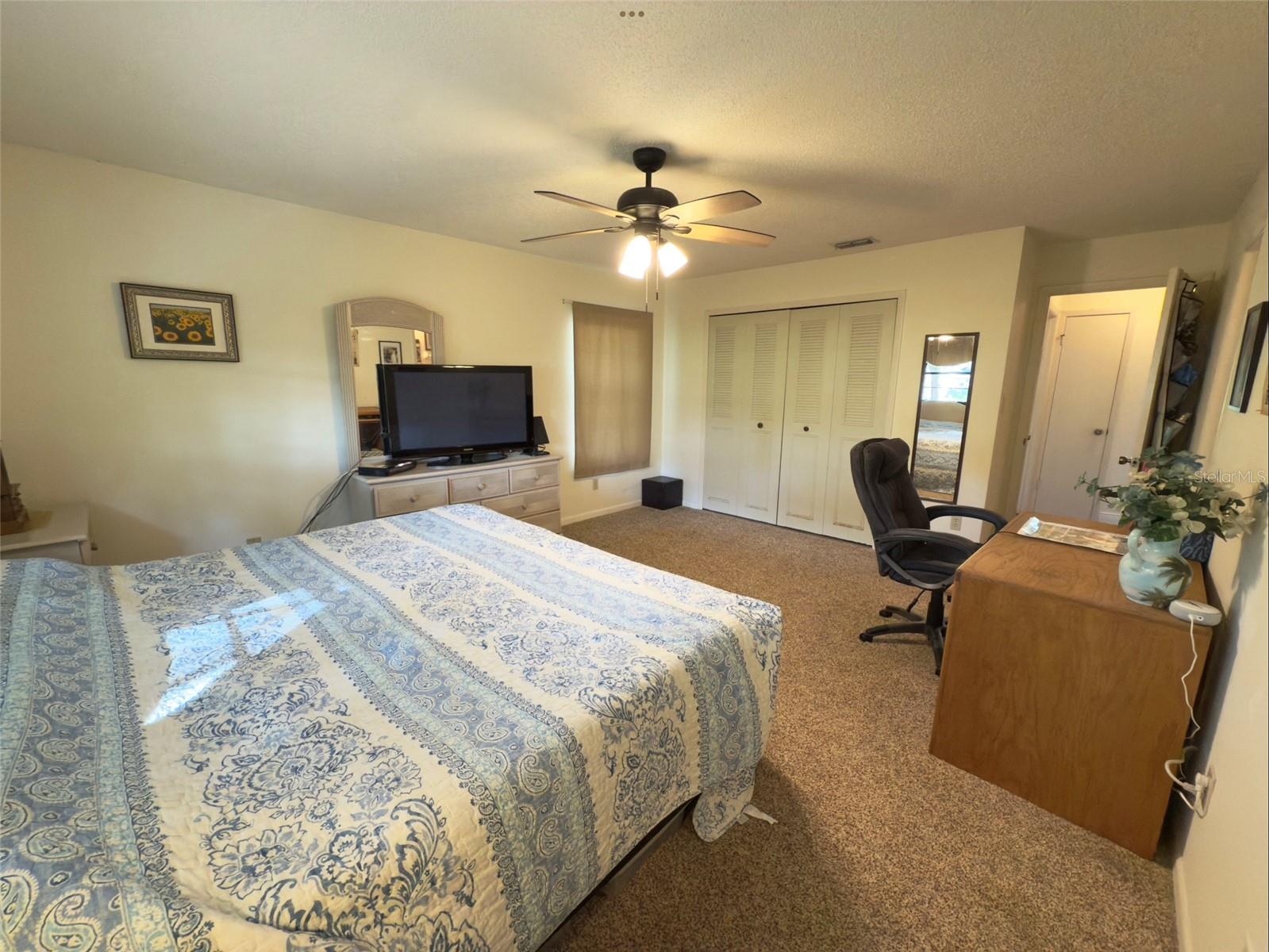 Image 23 of 40 For 1500 Camel Court