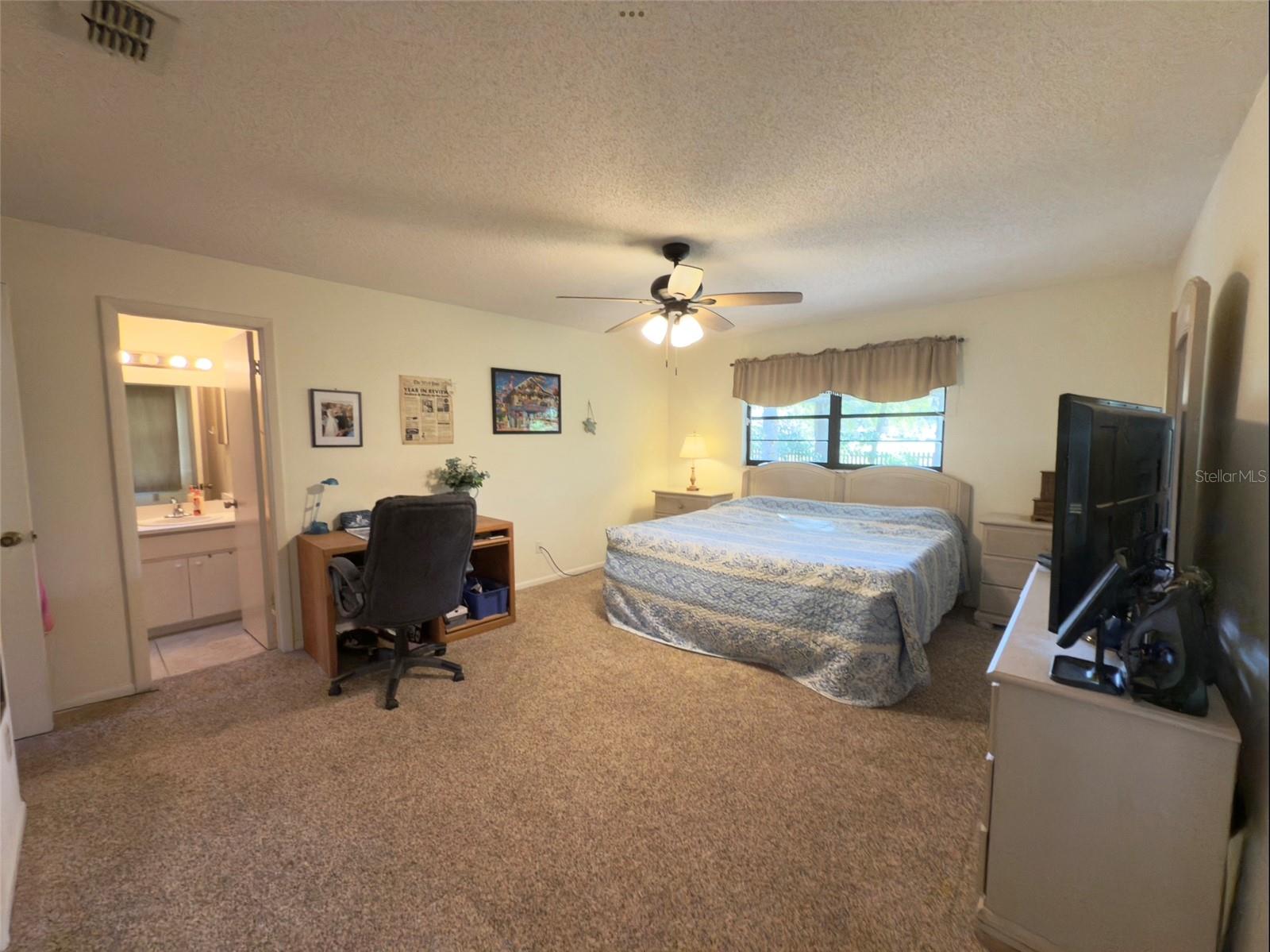 Image 24 of 40 For 1500 Camel Court