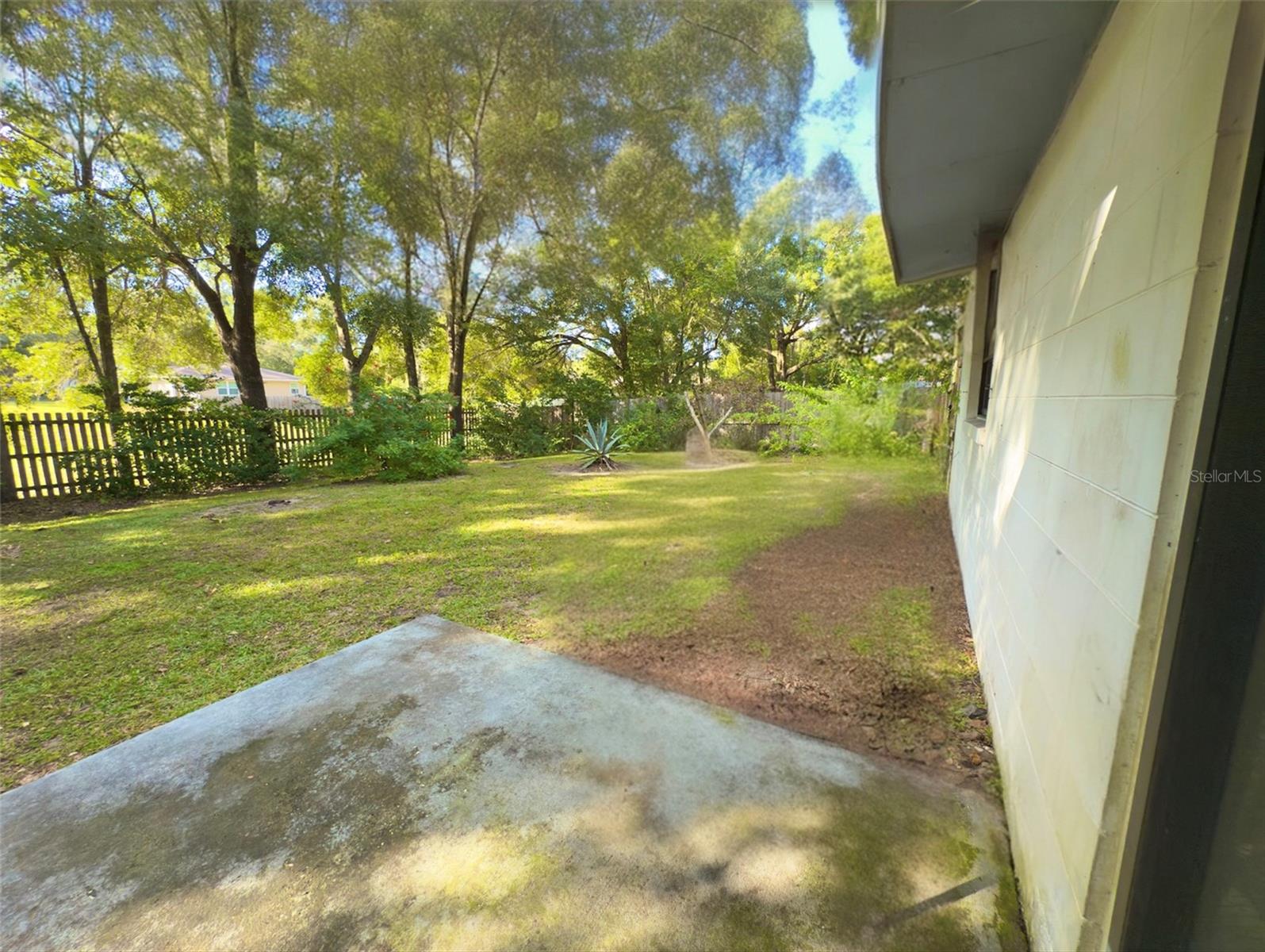 Image 29 of 40 For 1500 Camel Court