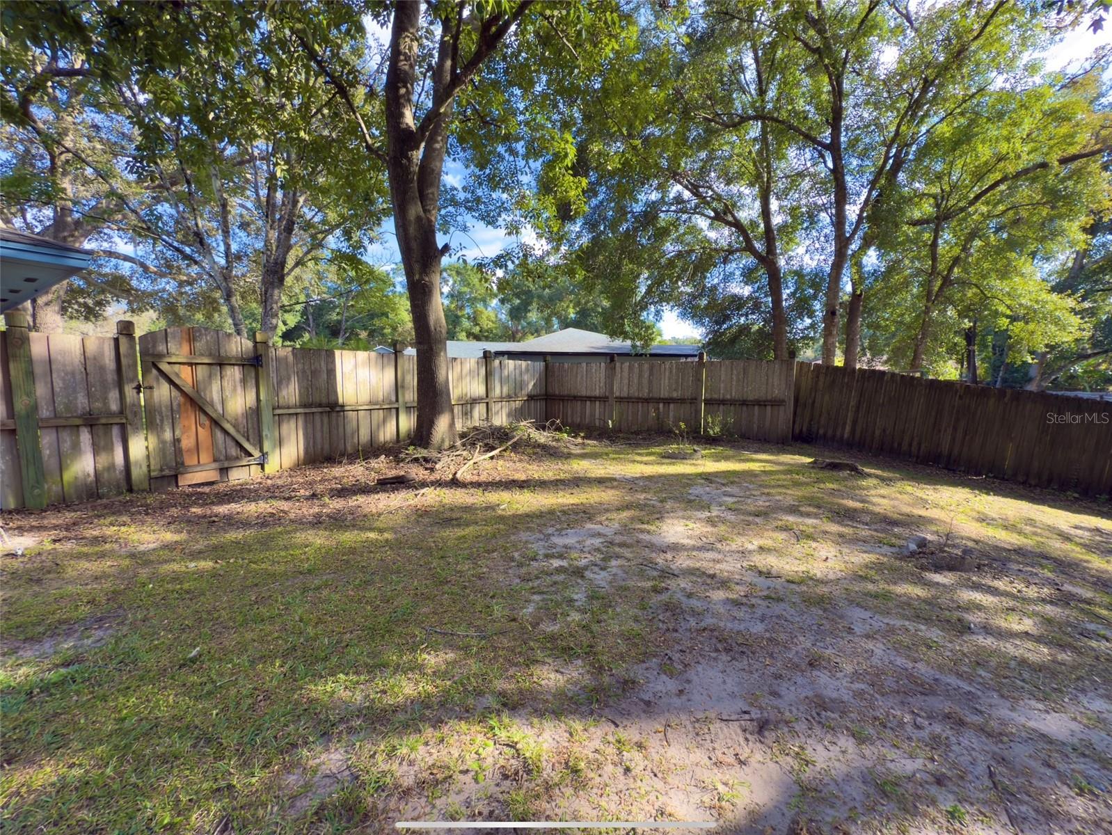 Image 33 of 40 For 1500 Camel Court