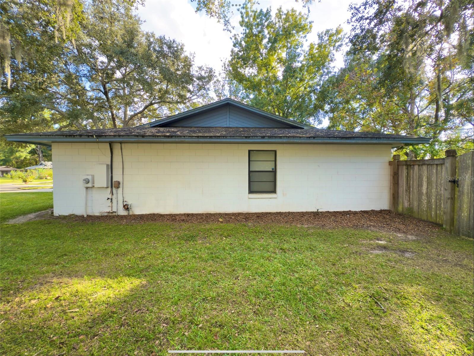 Image 37 of 40 For 1500 Camel Court