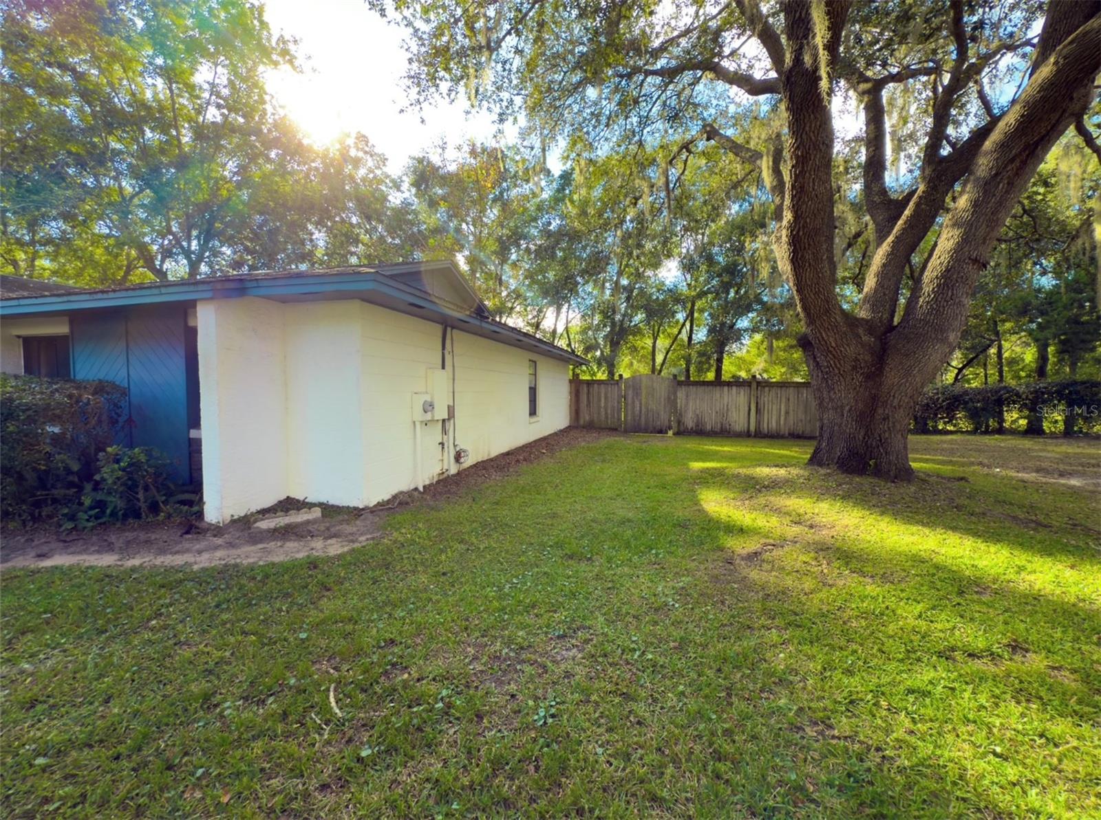 Image 39 of 40 For 1500 Camel Court