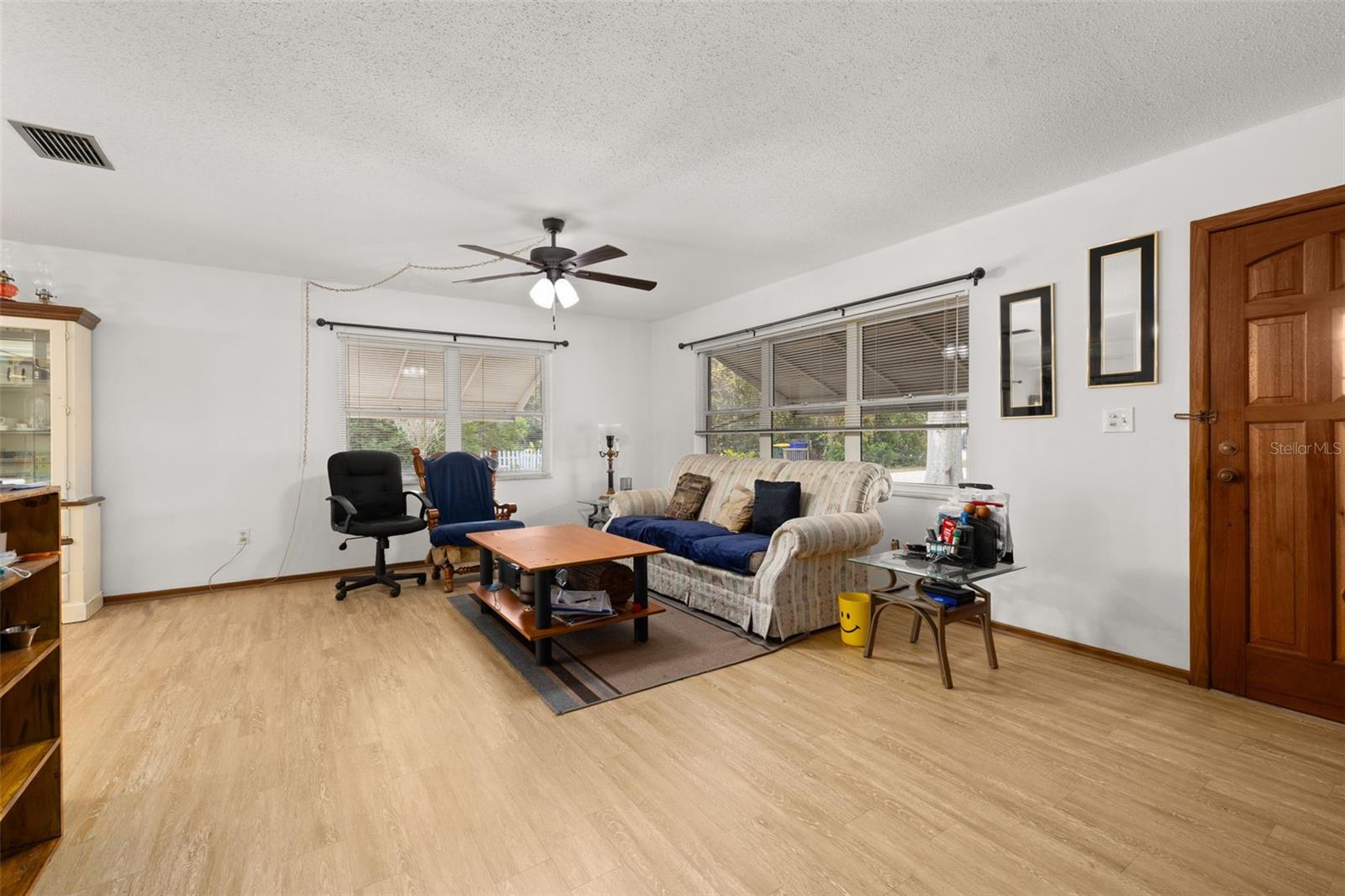 Image 11 of 83 For 4 Pine Street