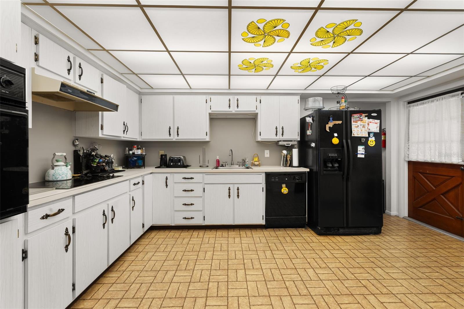 Image 16 of 83 For 4 Pine Street