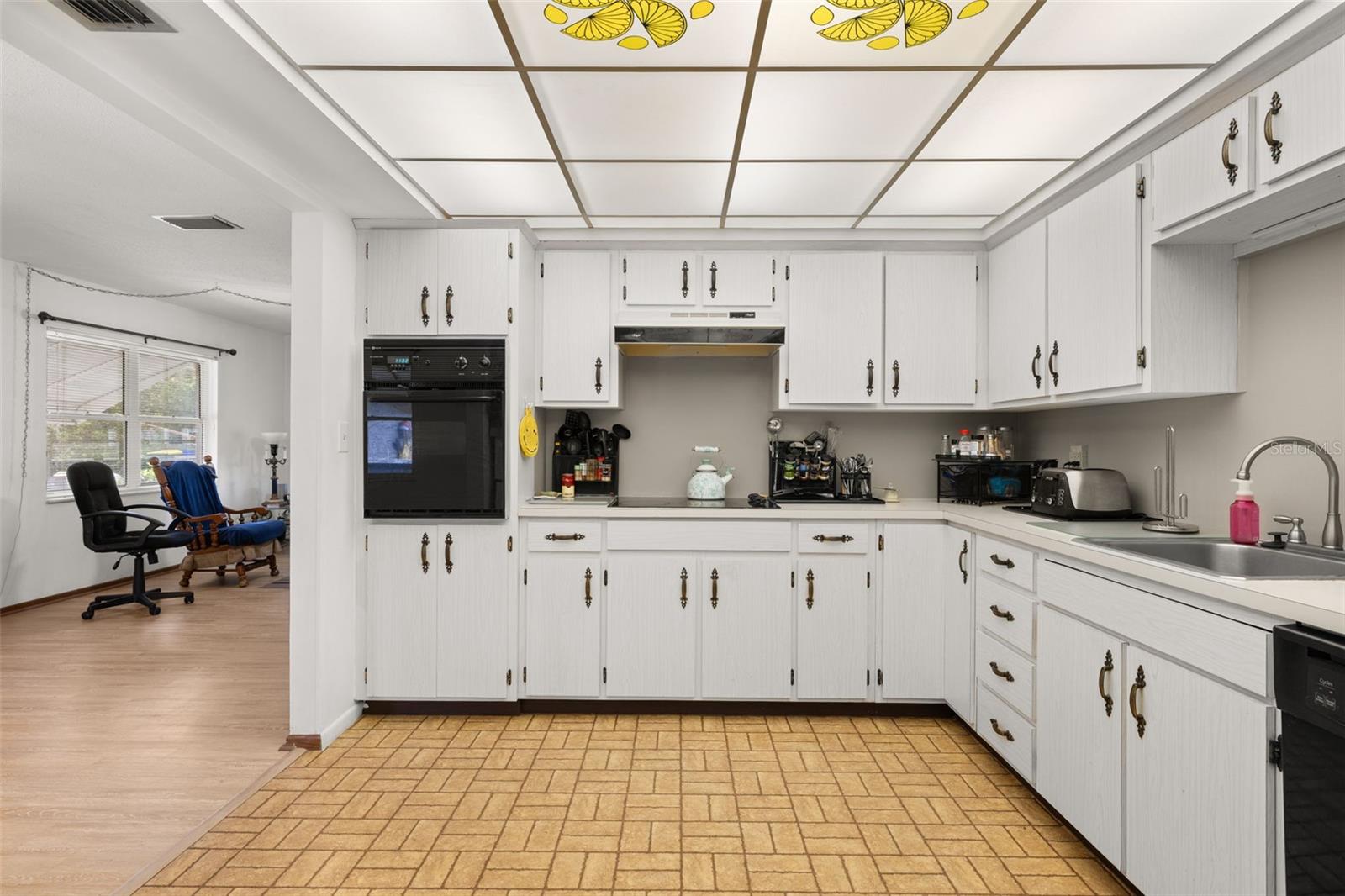 Image 18 of 83 For 4 Pine Street