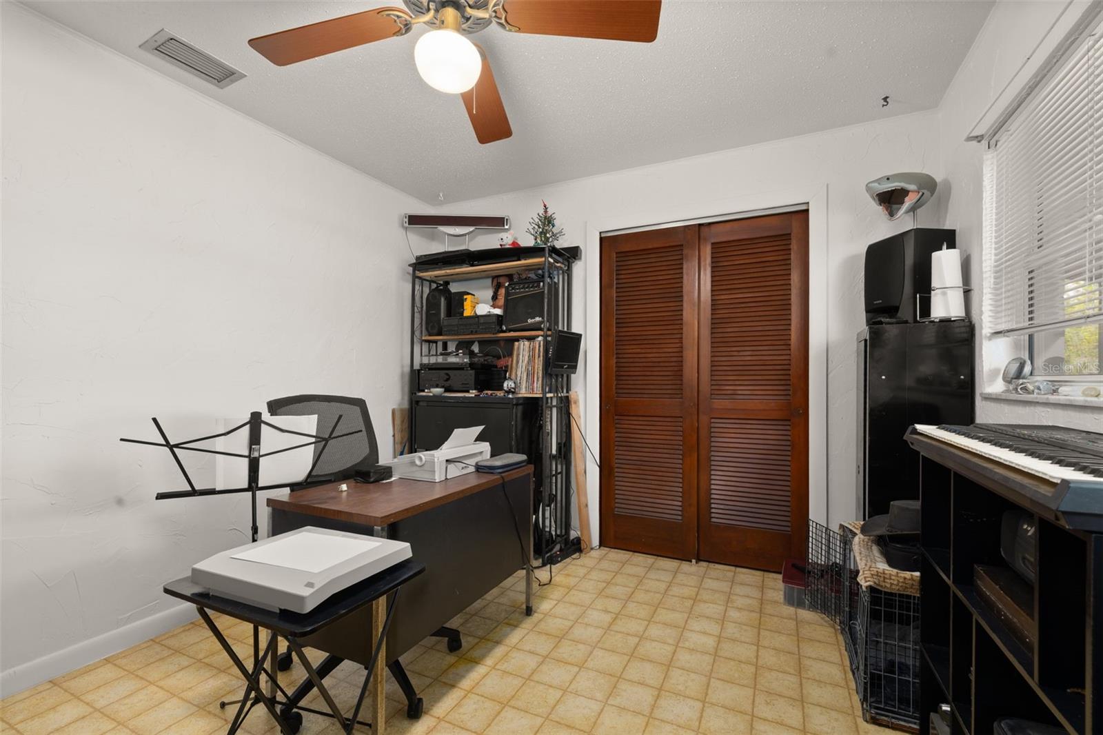 Image 22 of 83 For 4 Pine Street