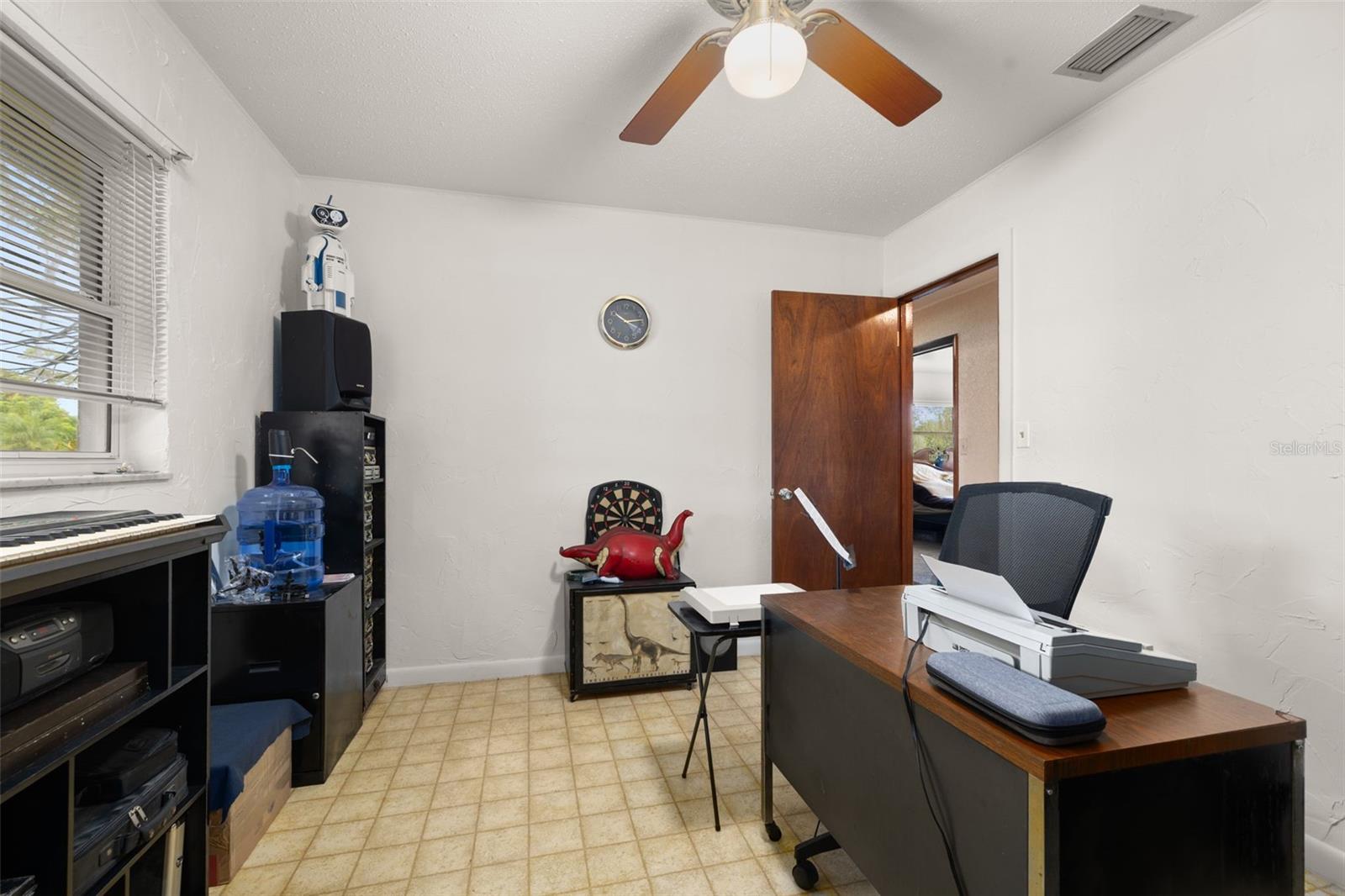 Image 23 of 83 For 4 Pine Street