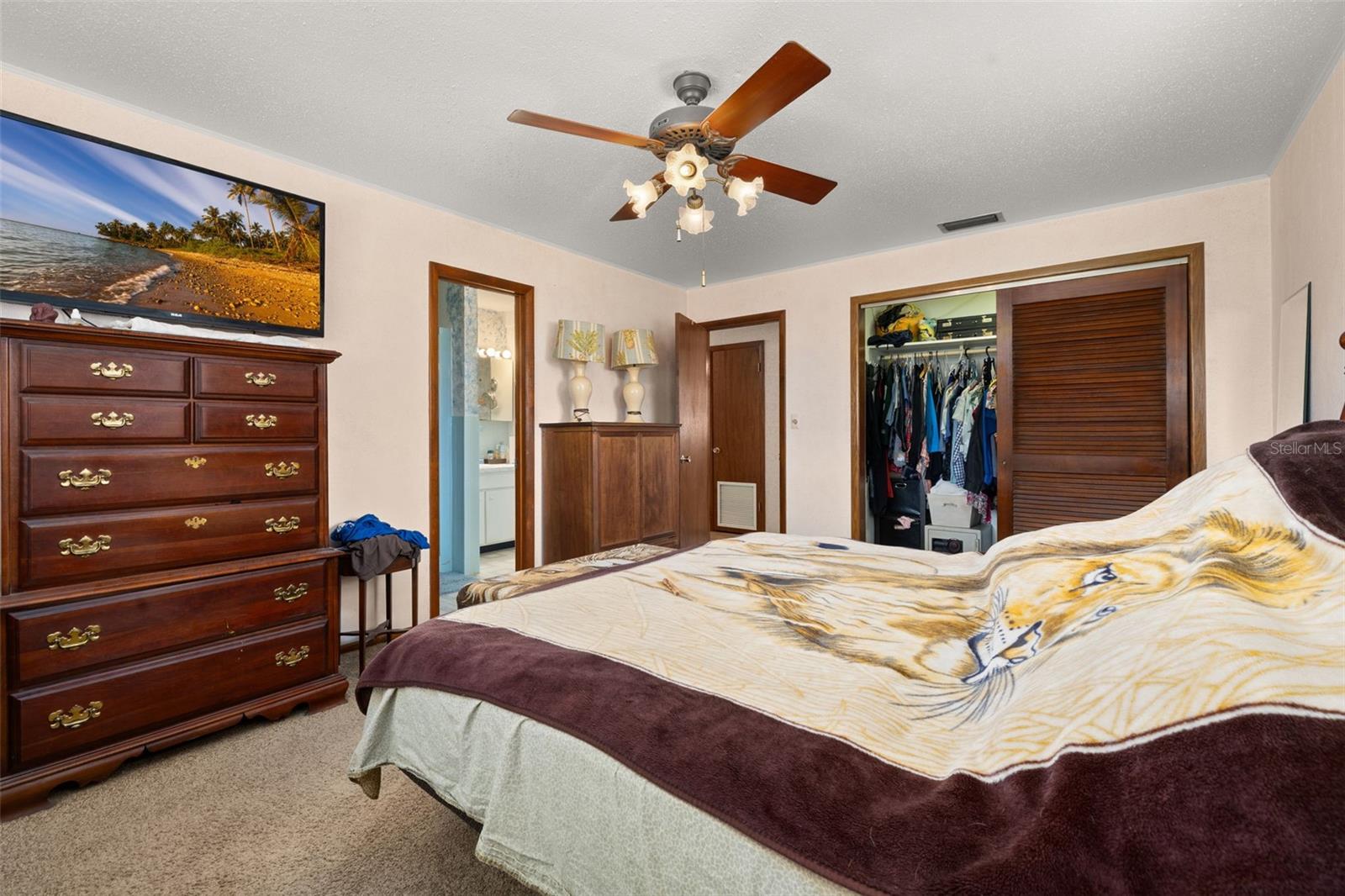 Image 29 of 83 For 4 Pine Street