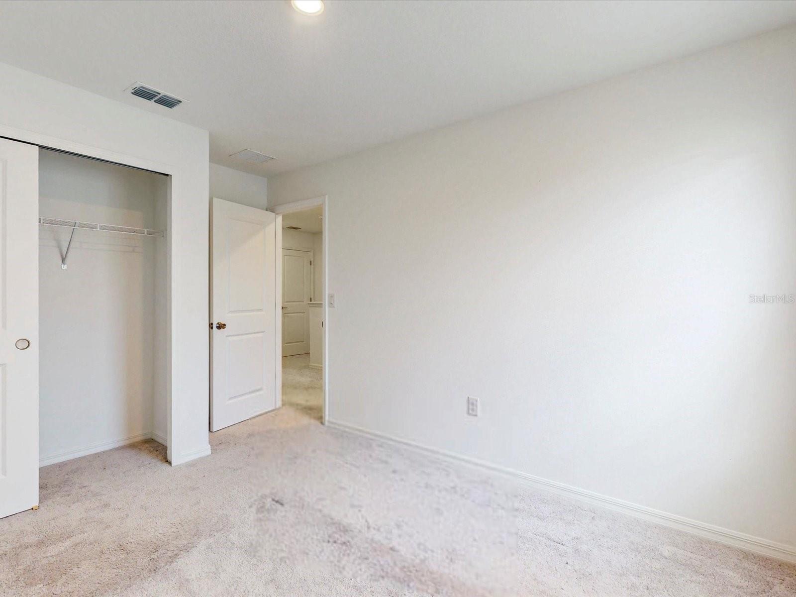 Image 19 of 24 For 3002 Canary Avenue