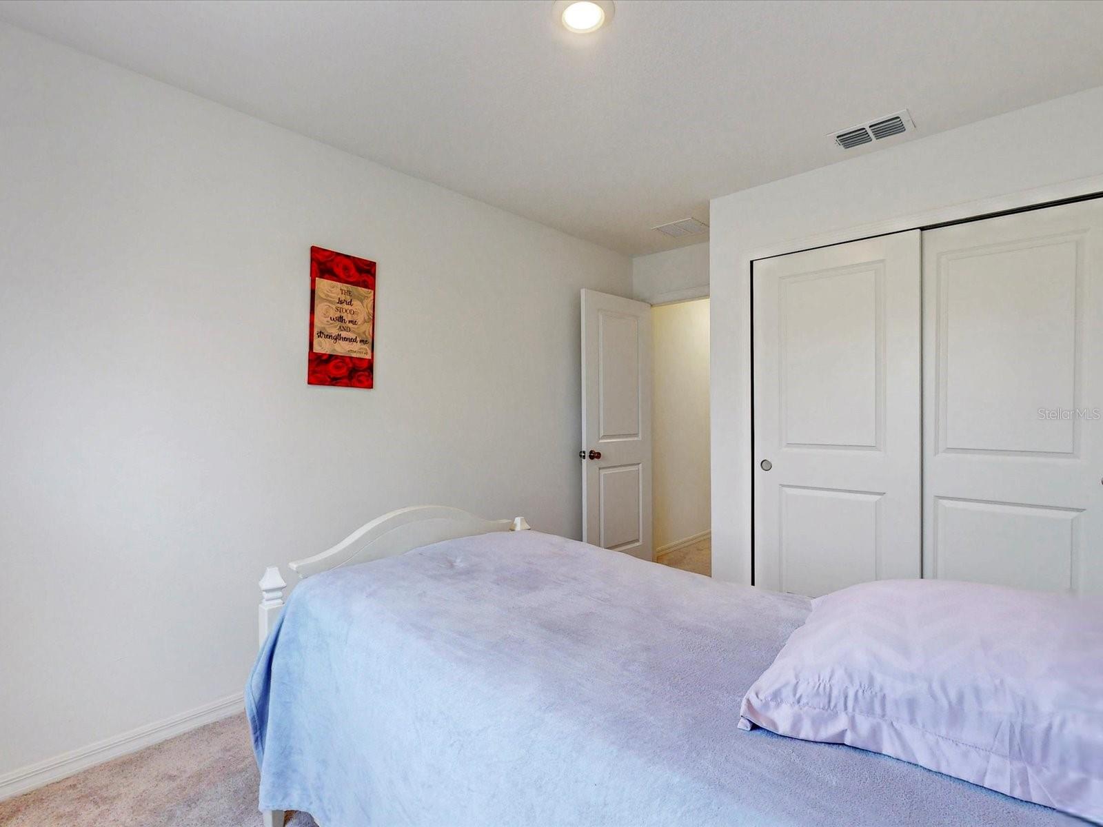 Image 21 of 24 For 3002 Canary Avenue