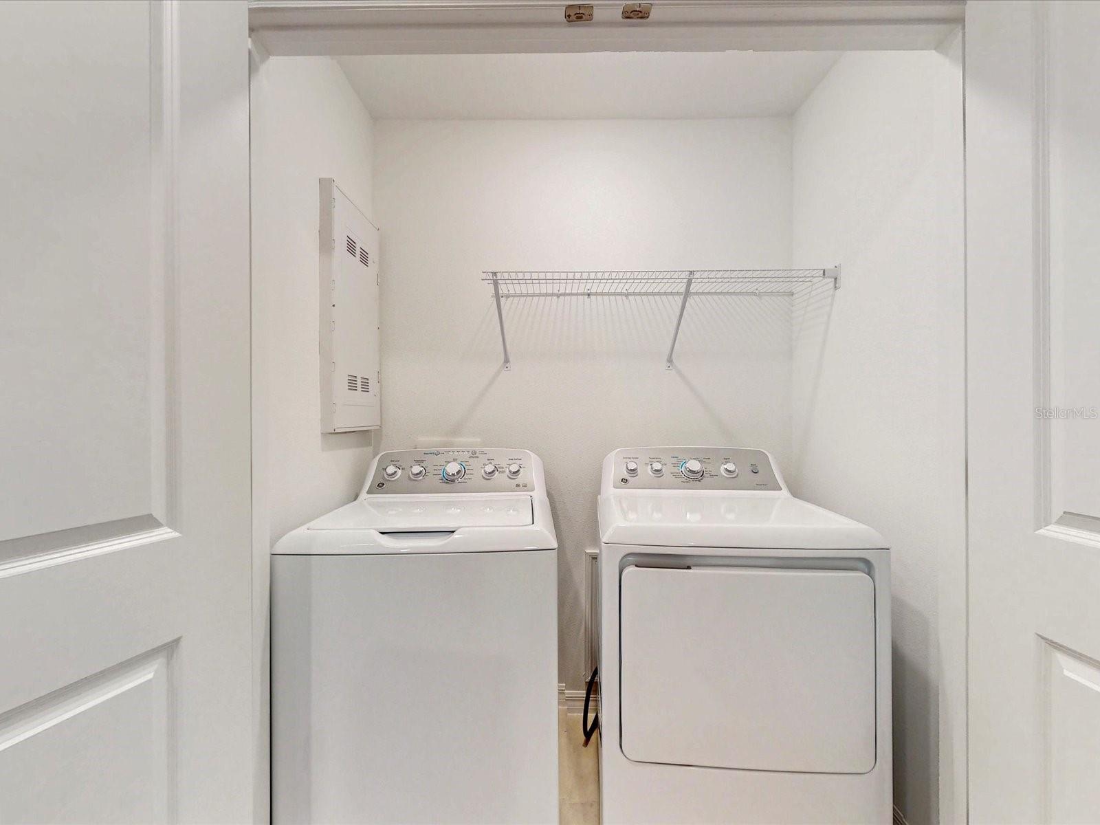 Image 22 of 24 For 3002 Canary Avenue