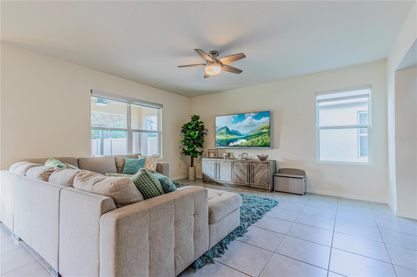 Image 41 of 56 For 2778 Sunkissed Drive