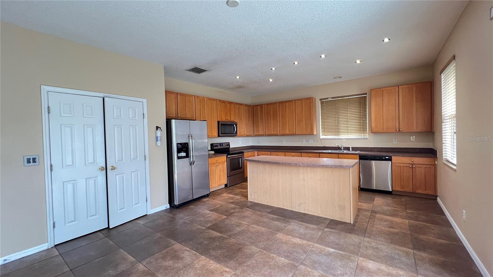 Image 36 of 53 For 16904 Sunrise Vista Drive