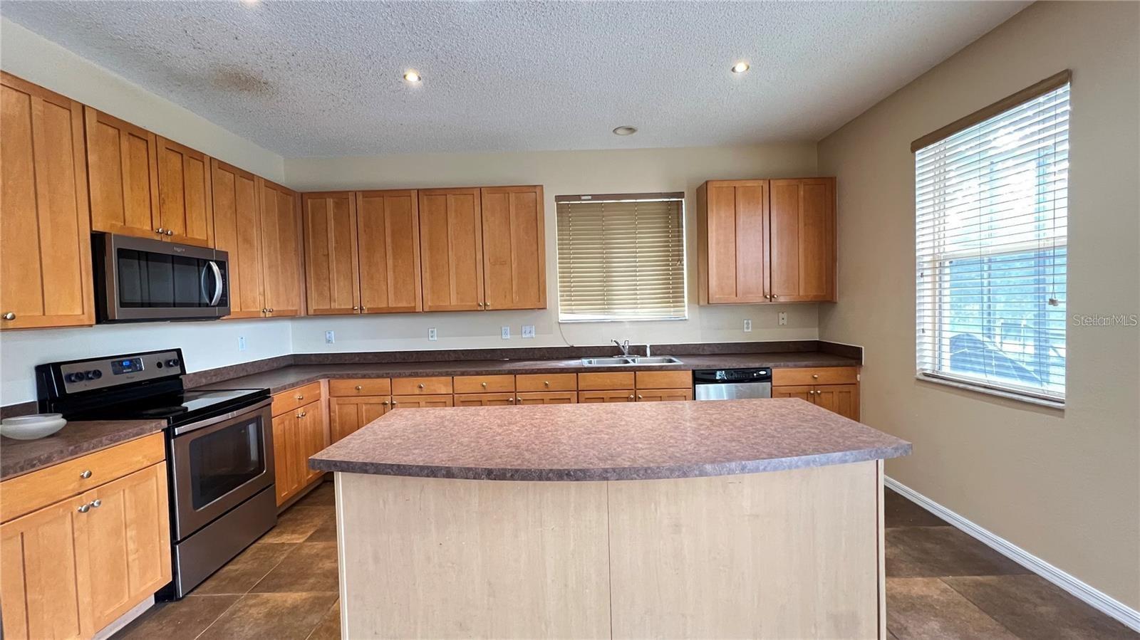 Image 45 of 53 For 16904 Sunrise Vista Drive