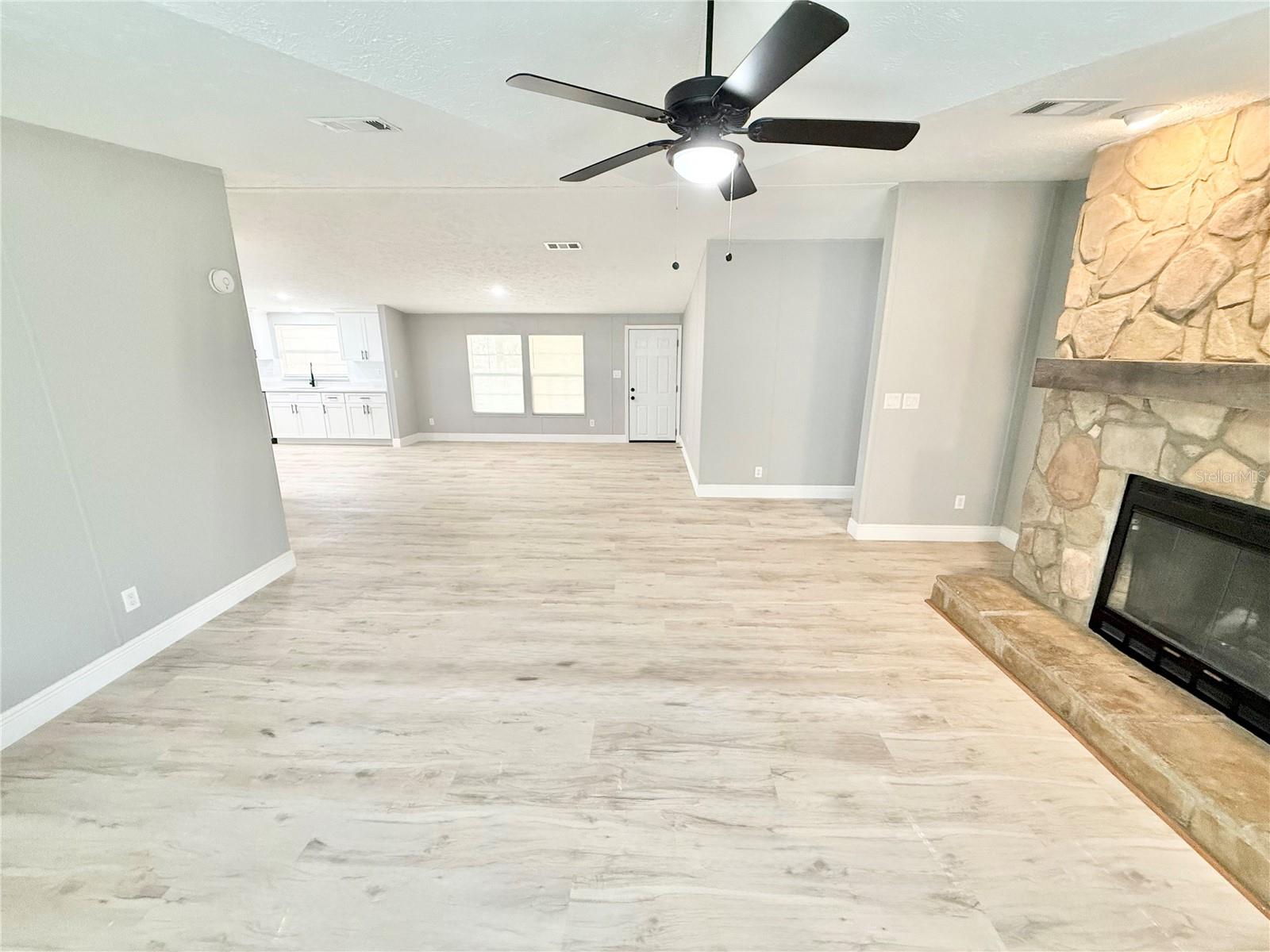 Image 19 of 54 For 16200 50th Street Road