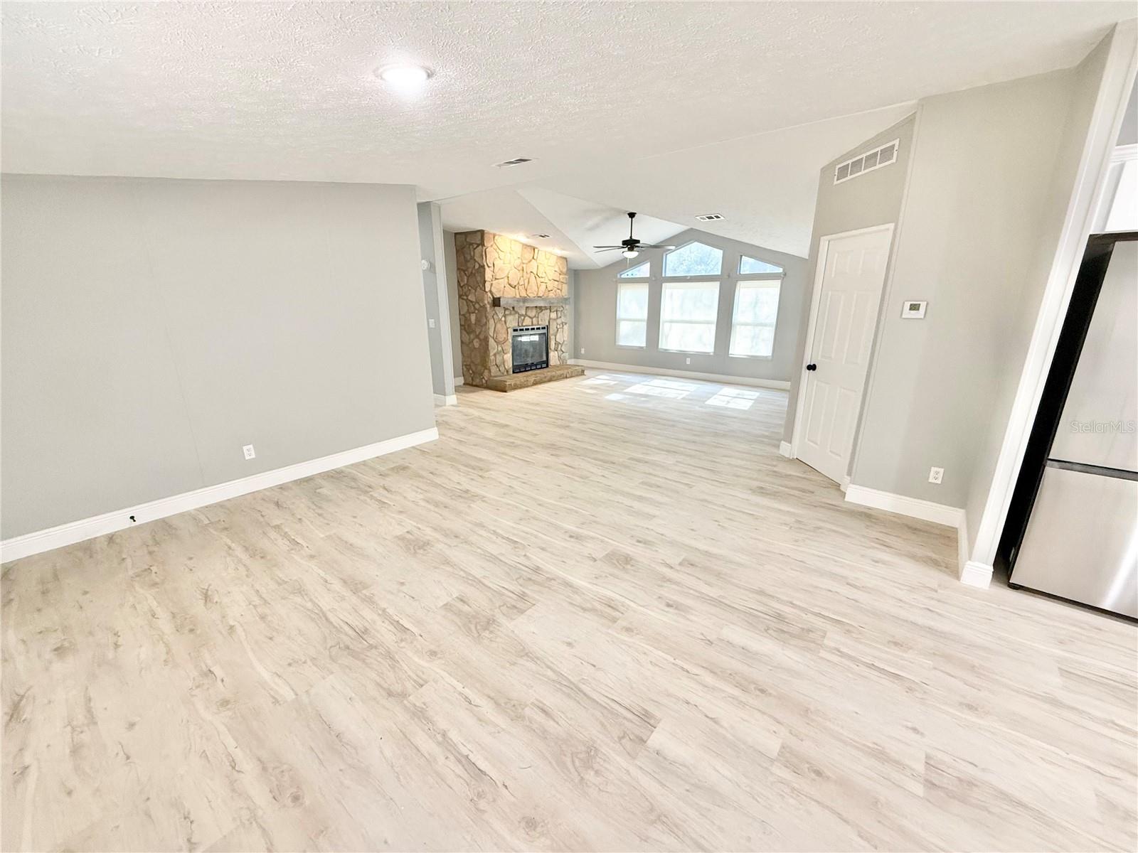 Image 8 of 54 For 16200 50th Street Road