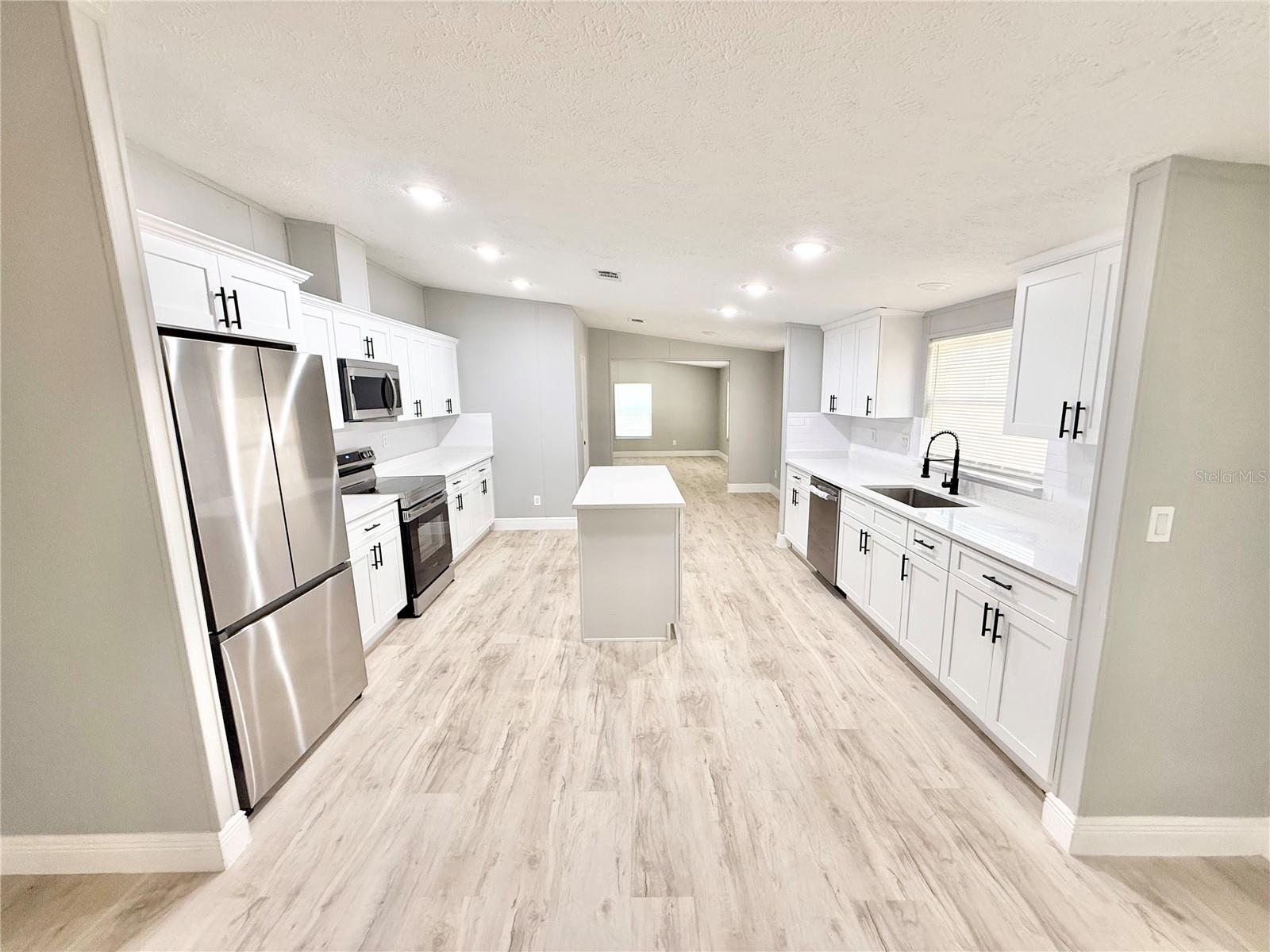 Image 9 of 54 For 16200 50th Street Road