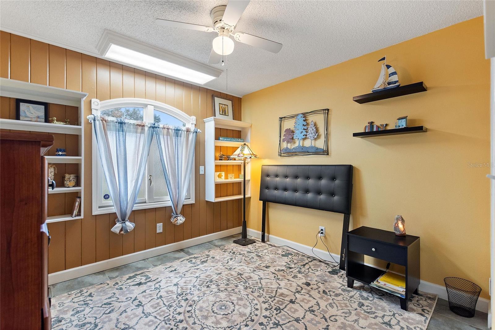 Image 21 of 28 For 3305 Fox Ridge Drive