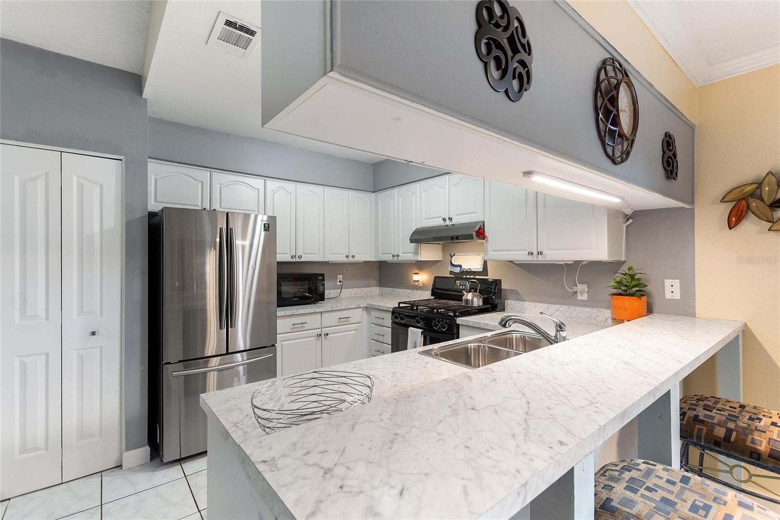 Image 7 of 28 For 3305 Fox Ridge Drive