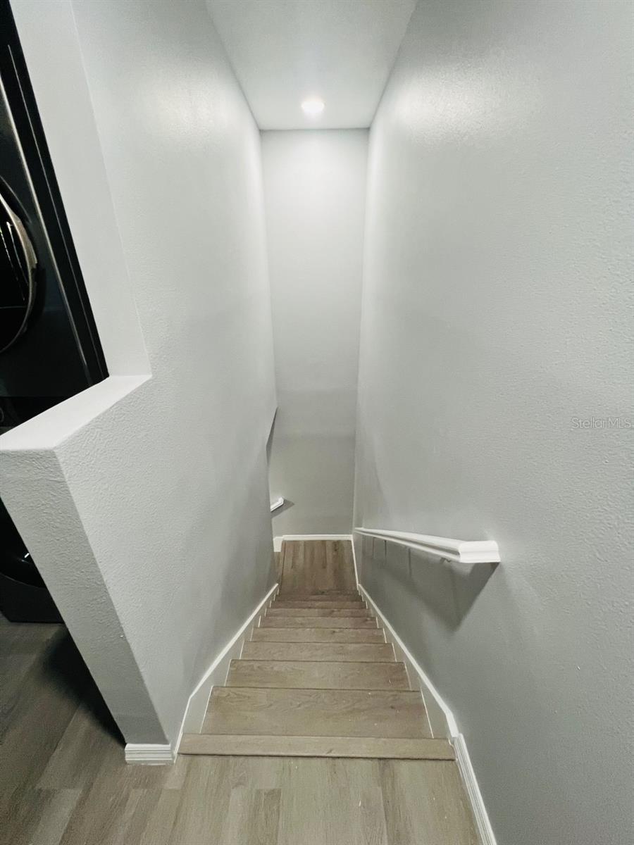 Image 10 of 21 For 2121 Whitewood Court