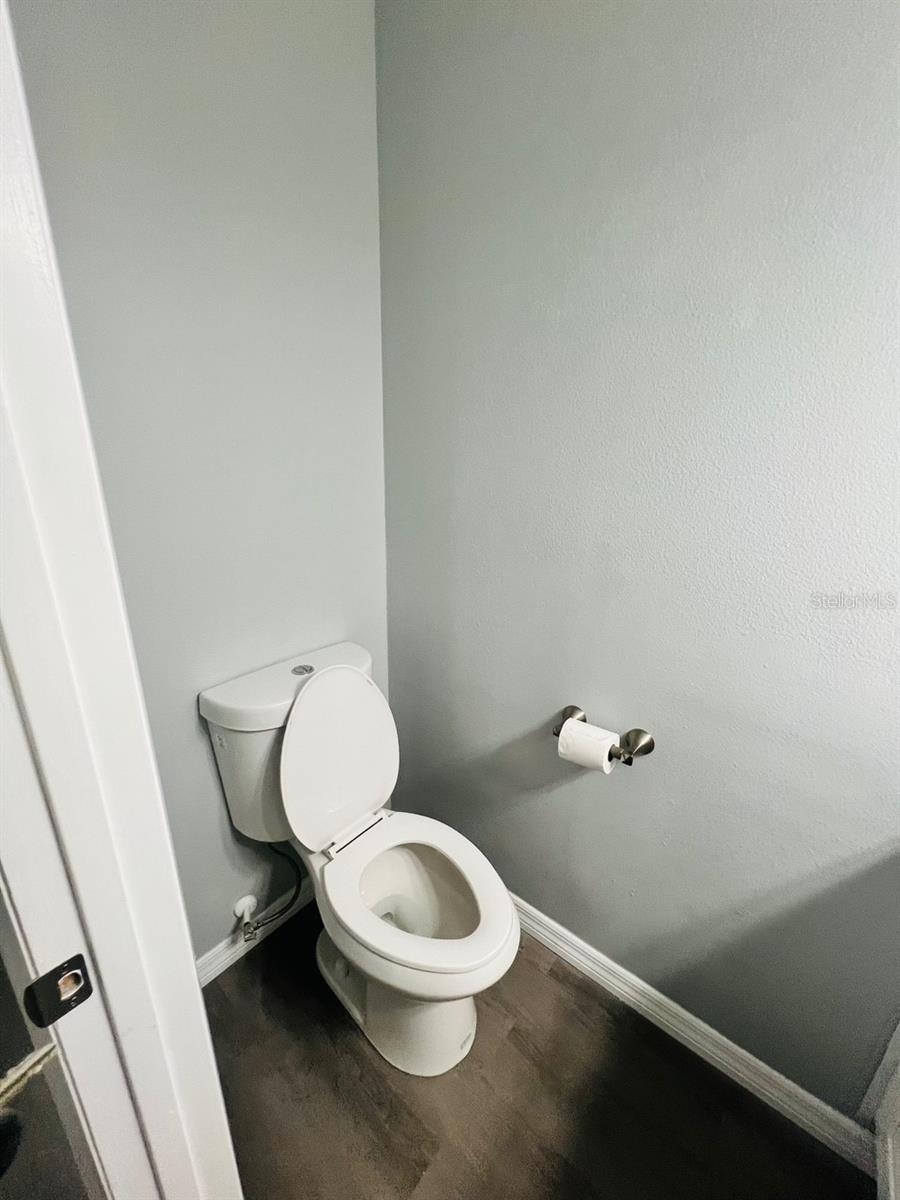 Image 8 of 21 For 2121 Whitewood Court