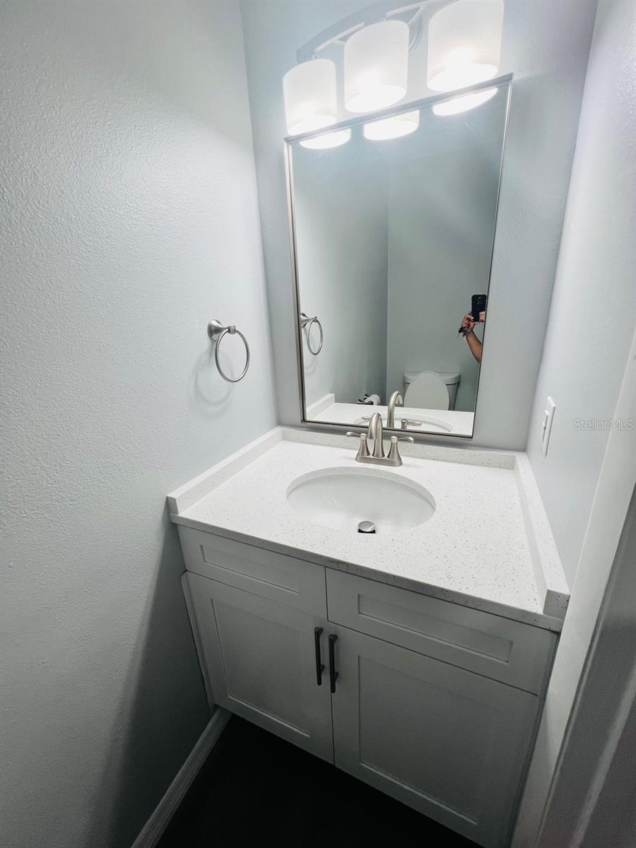 Image 9 of 21 For 2121 Whitewood Court