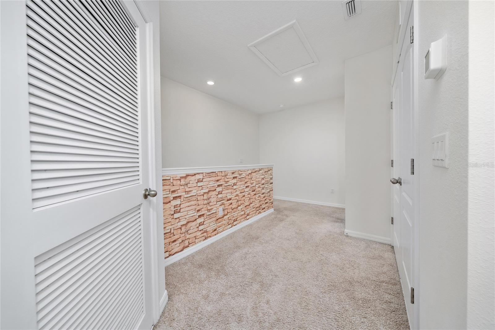 Image 21 of 36 For 9052 Wildflower Lane