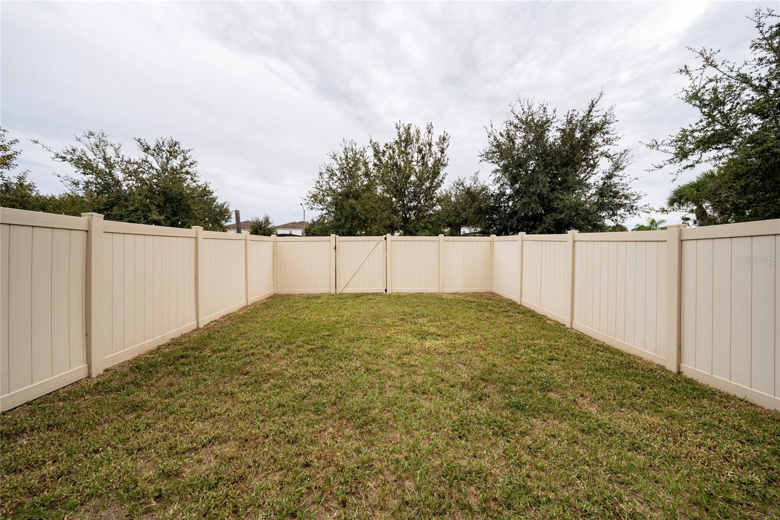 Image 28 of 36 For 9052 Wildflower Lane